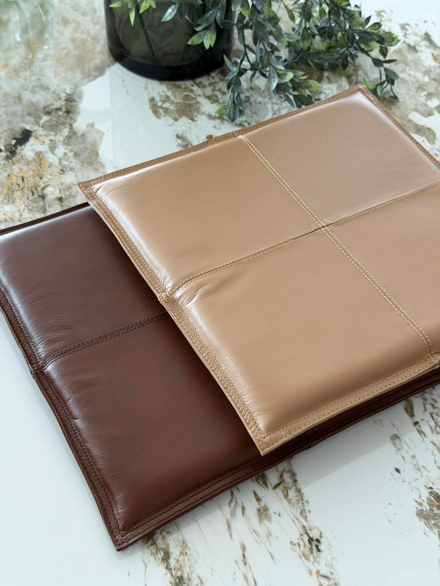 Sitzkissen aus Leder - Walnuss 38x38cm