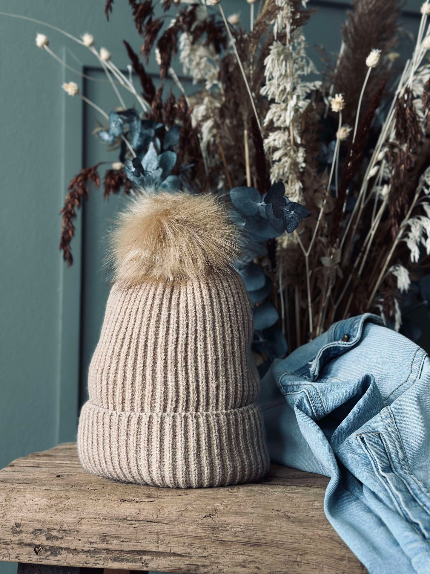 Mütze mit Bommel - Camel