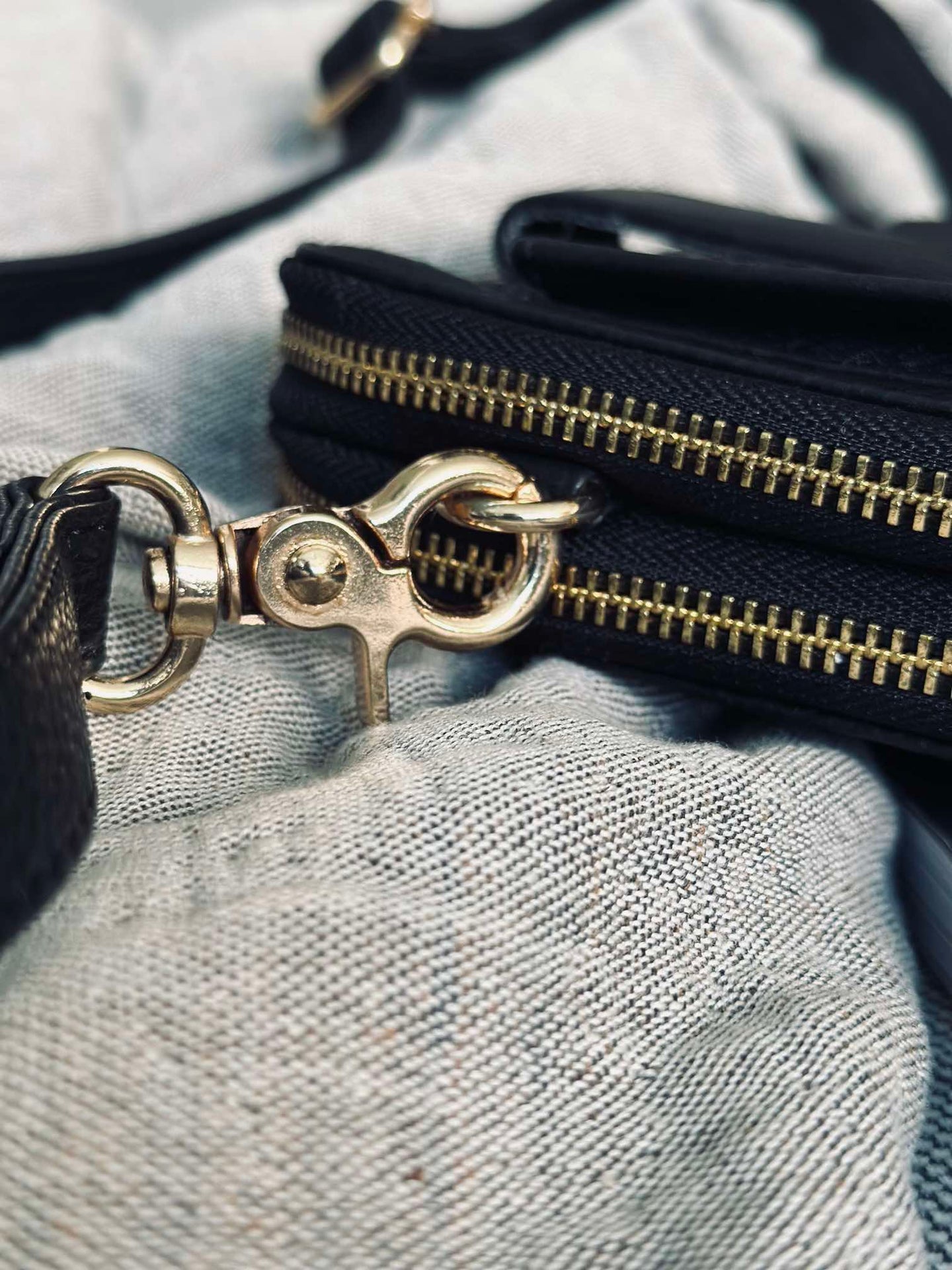 Crossover Posh - Schwarz / Gold