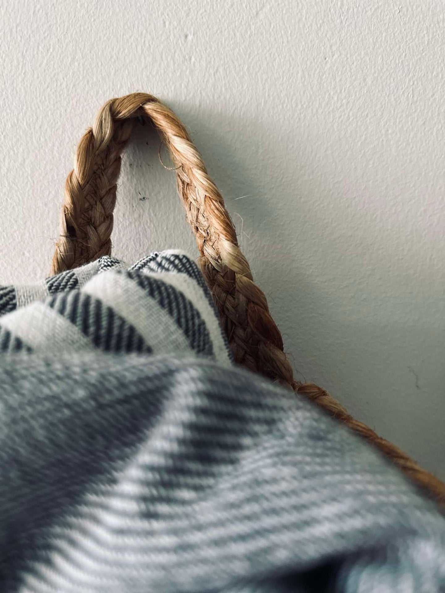 Hängekorb mit Henkel - Jute klein