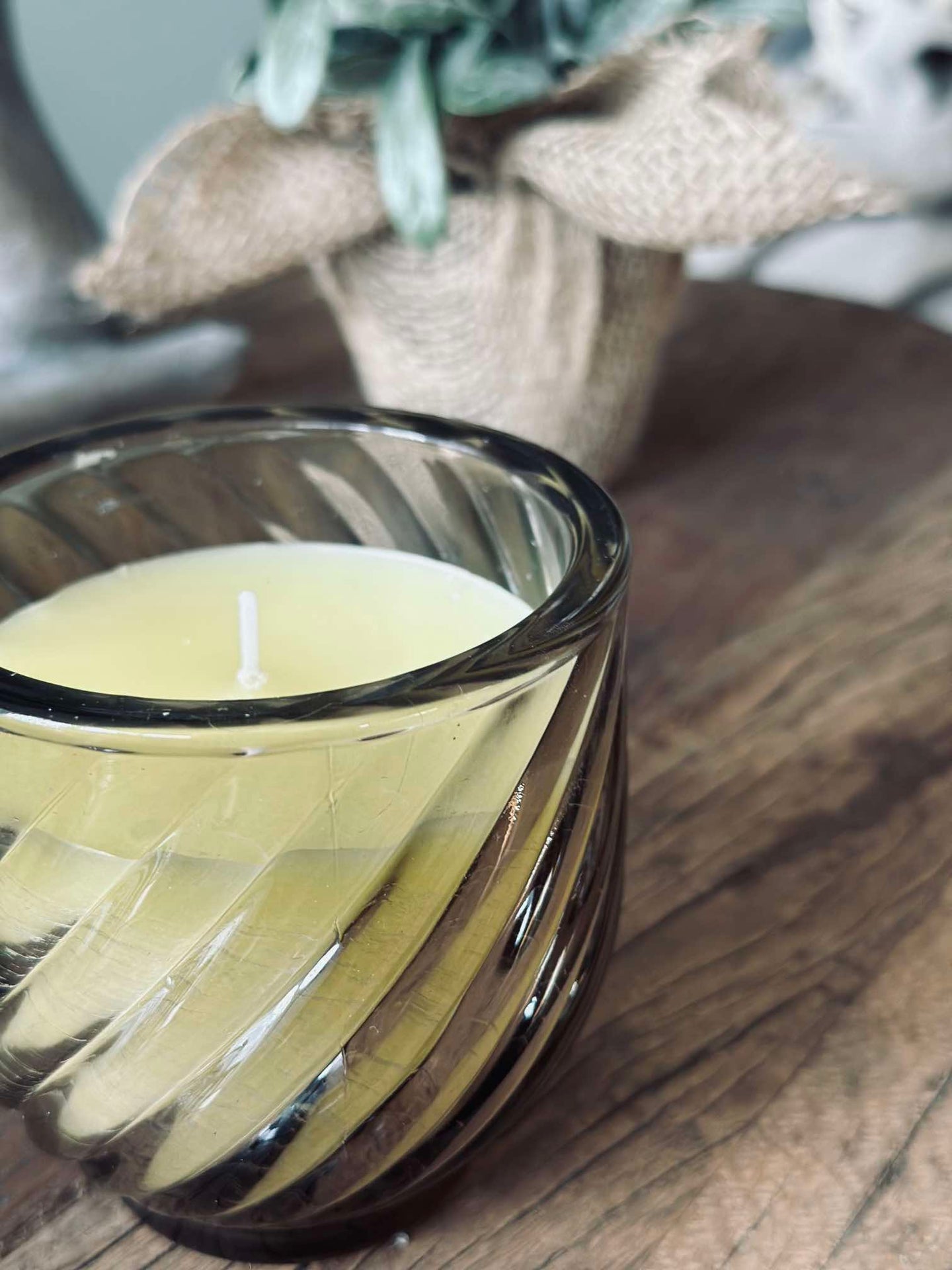 Duftkerze im Glas - AMBER DELICE