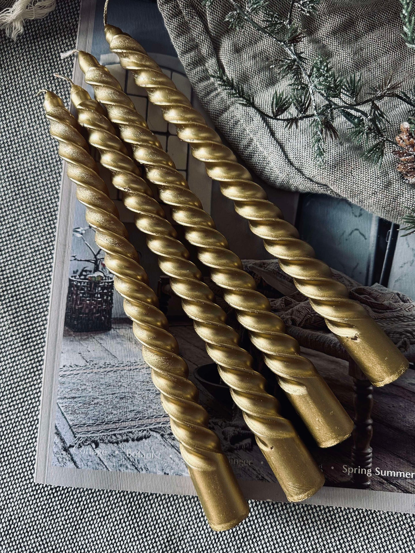 Gedrehte Stabkerzen Gold - 4 Stk.