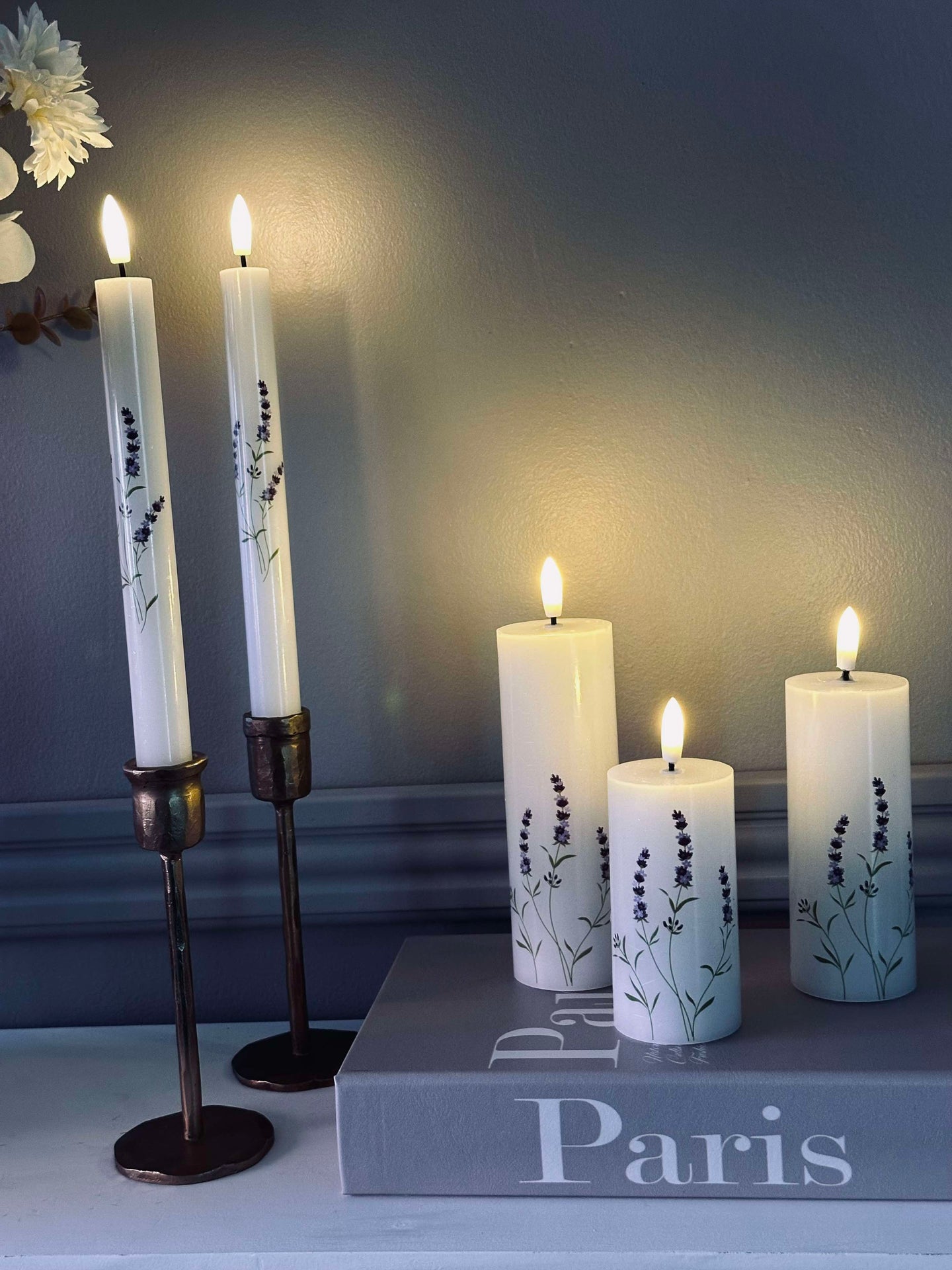 LED-Lavendel-Stabkerzen – Set mit 2 Stück