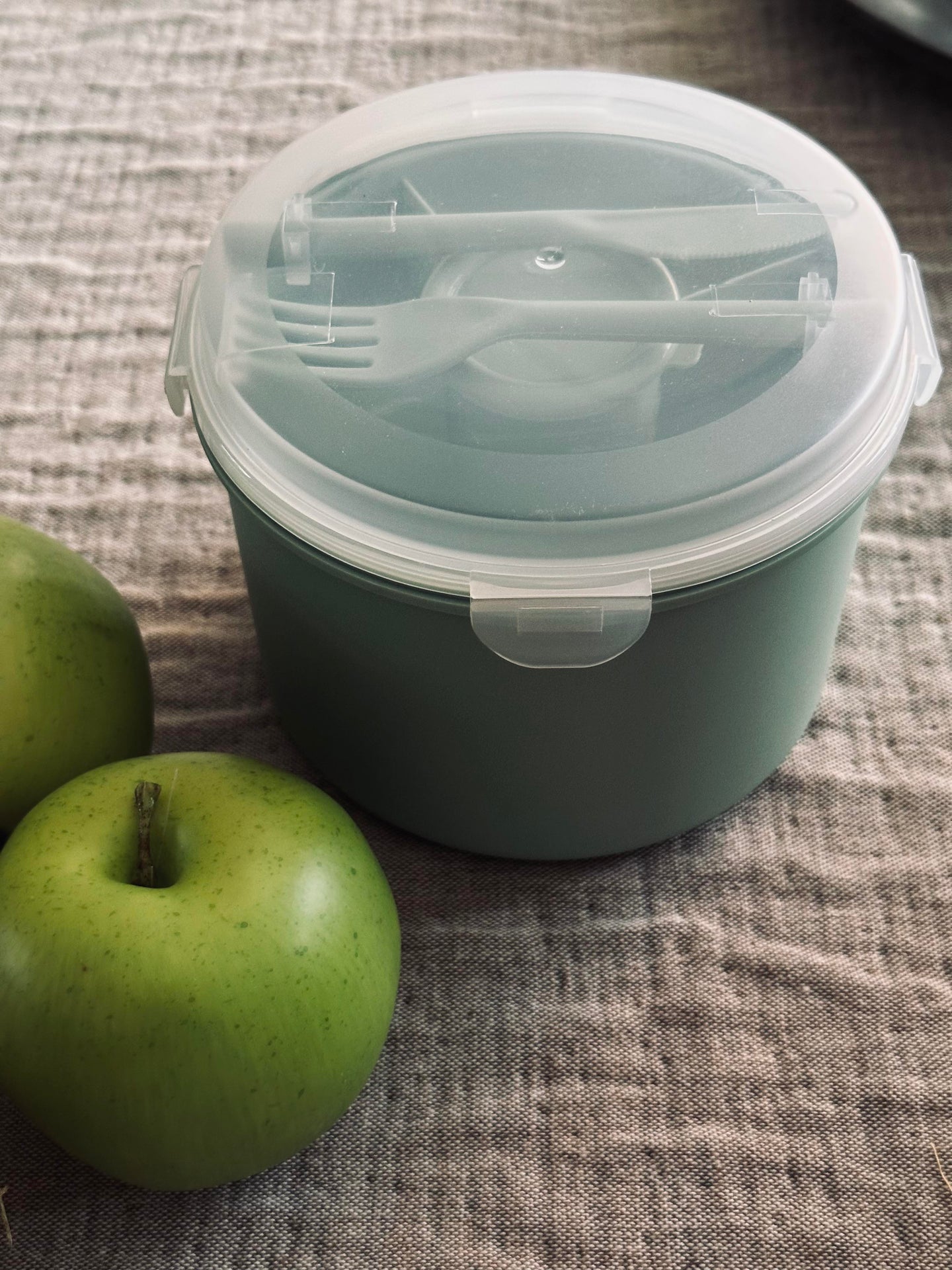 Lunchbox mit Dressingbecher - Grün