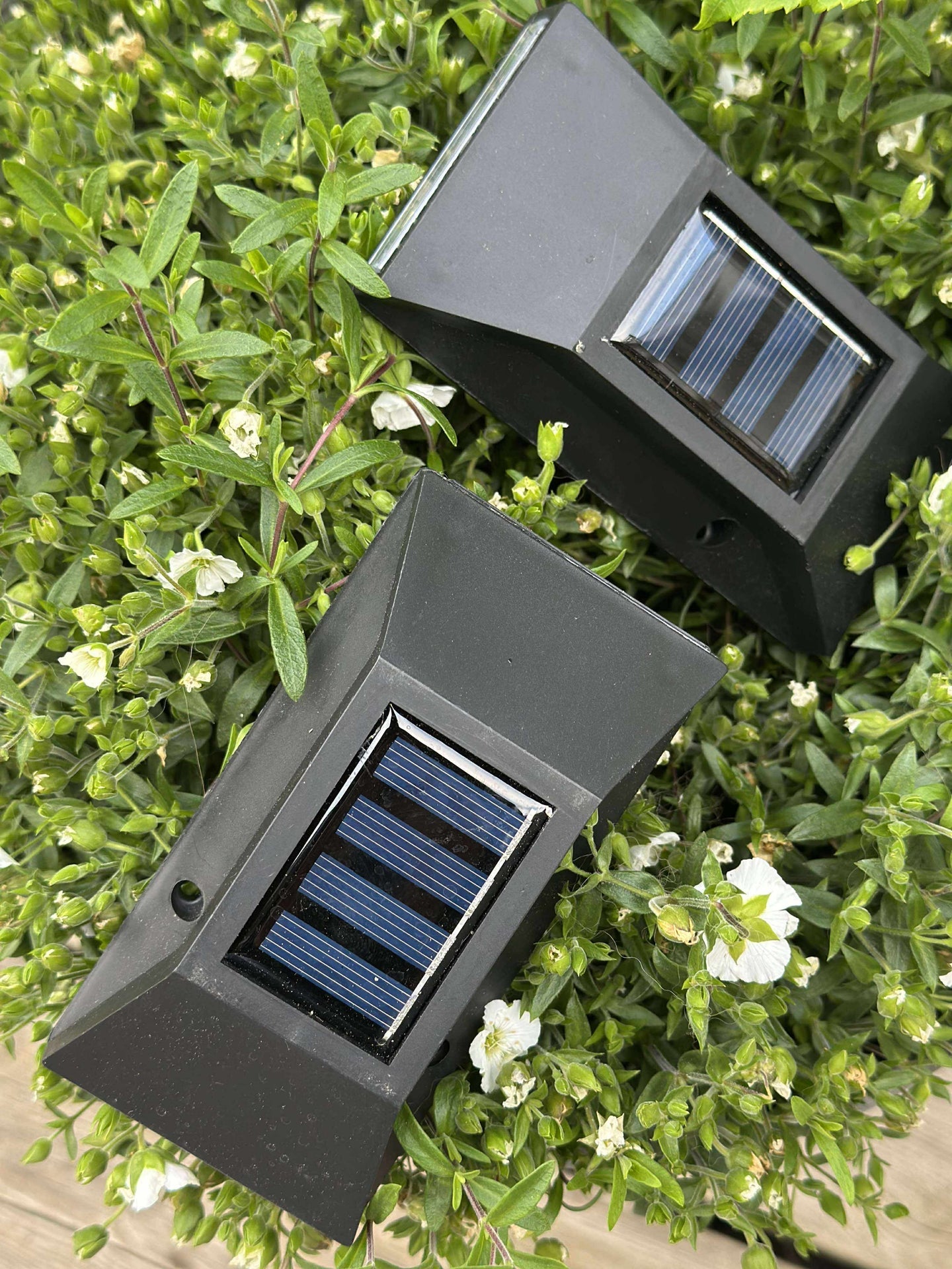 Wandleuchte mit Solarzellen – Up & Down 4 Stück
