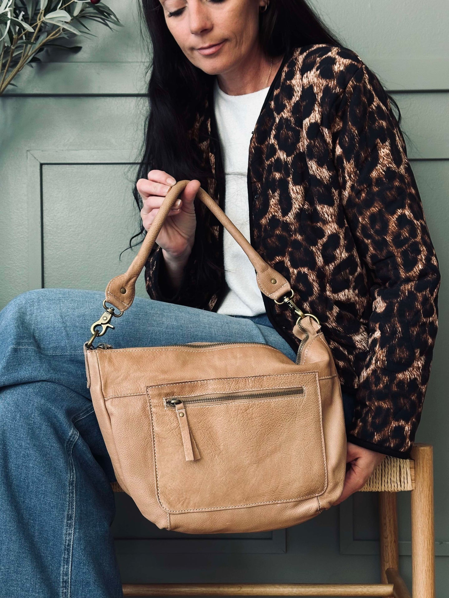 Schultertasche Naomi small - Taupe