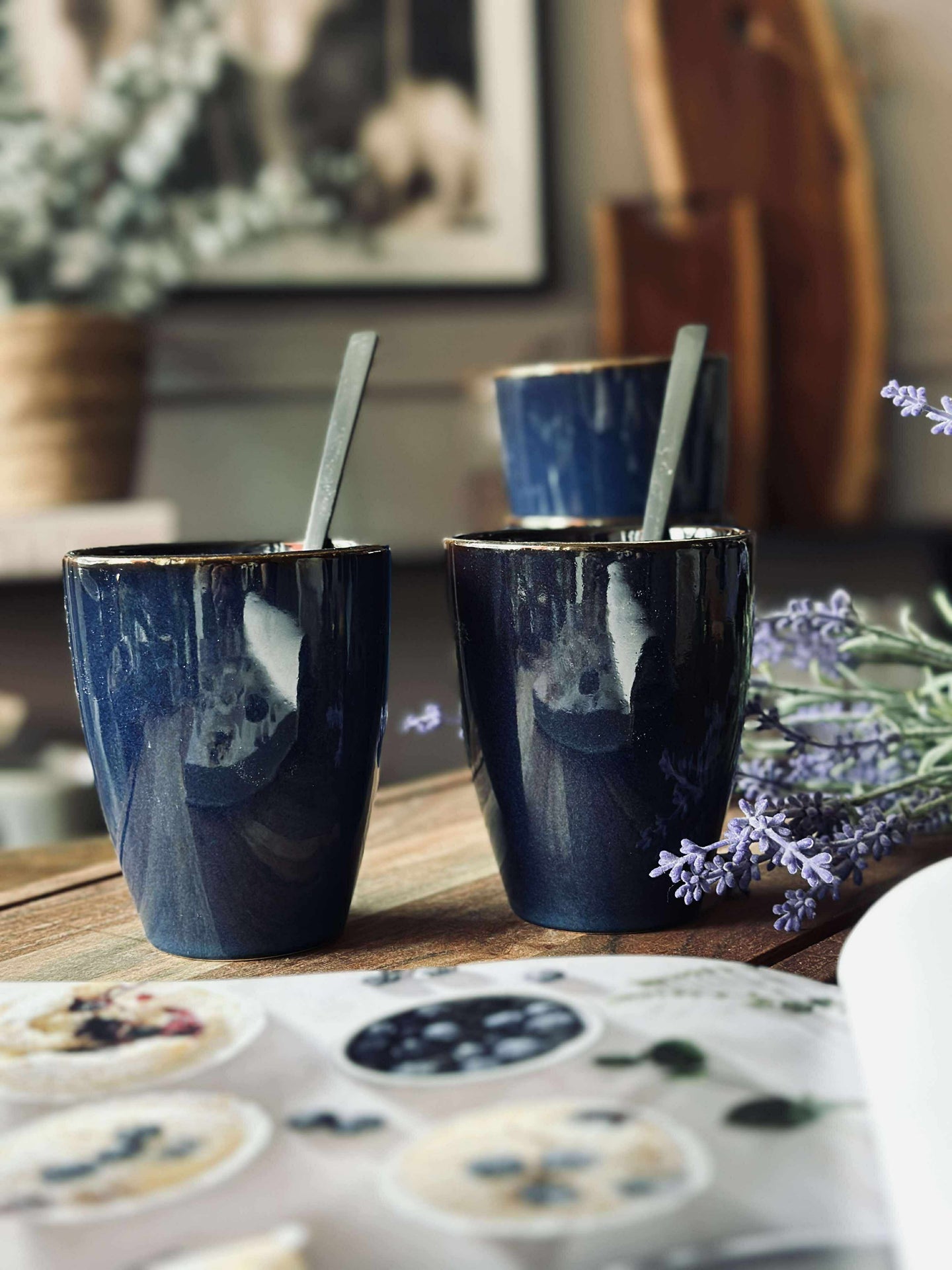 Becher aus Steingut – Blau
