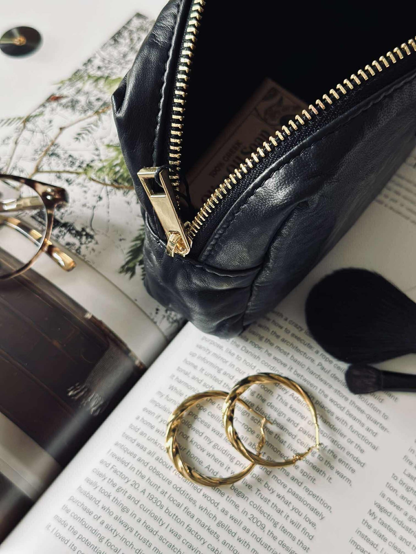 Kosmetiktasche - Black / gold