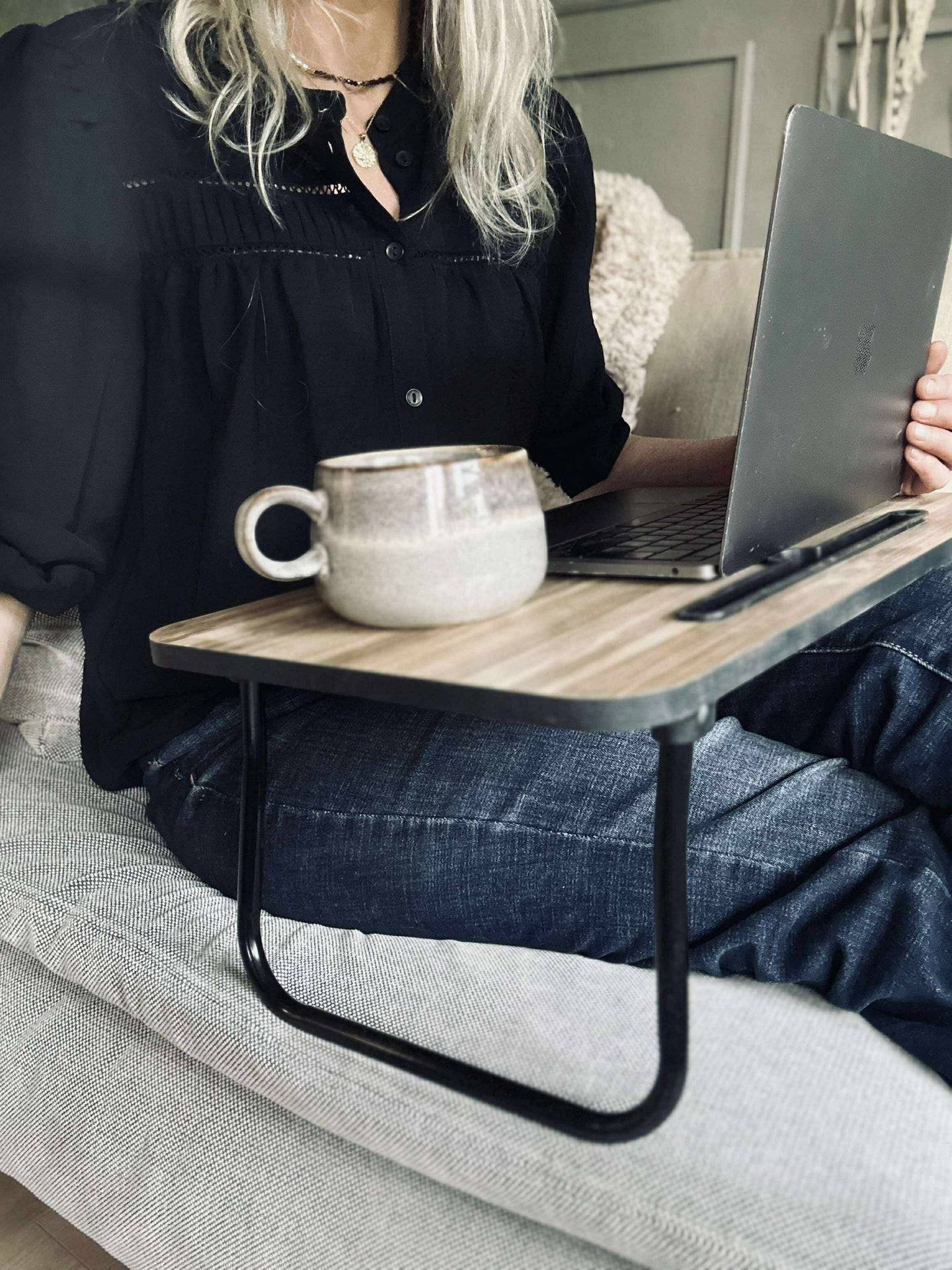 Tablettisch mit Halter für iPad / Telefon