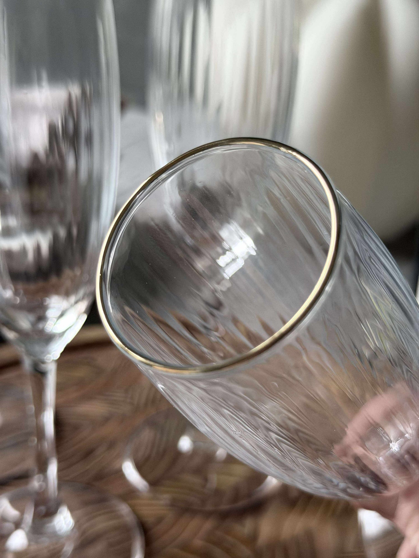 Champagnerglas Geriffelt mit Goldrand - 4 Stück.