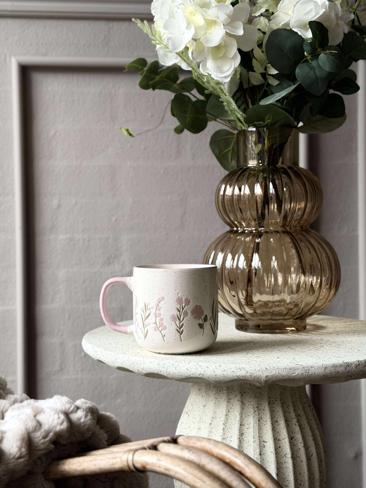 Becher mit Blumen - MIX