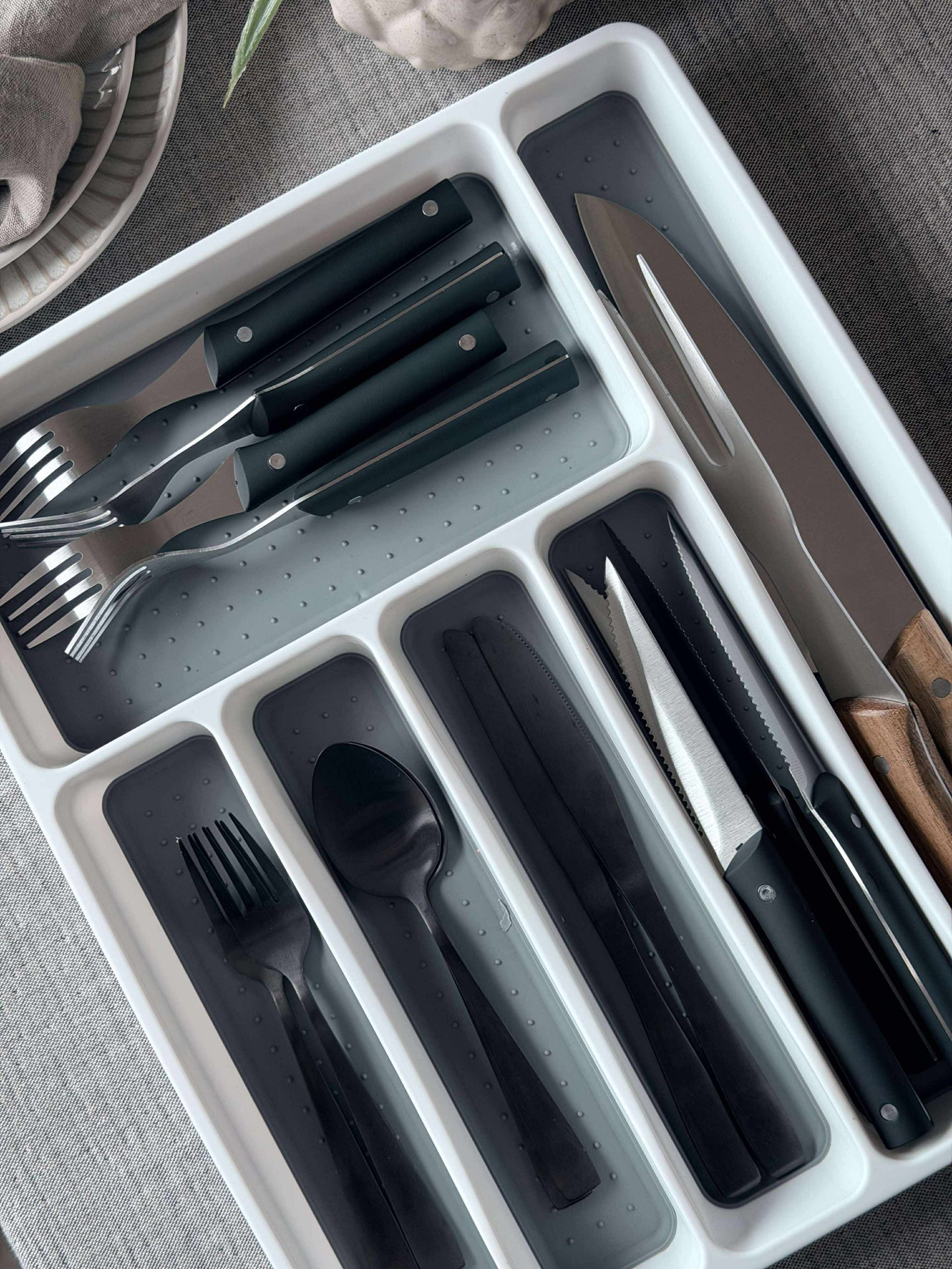 Besteckschale mit rutschfestem Boden