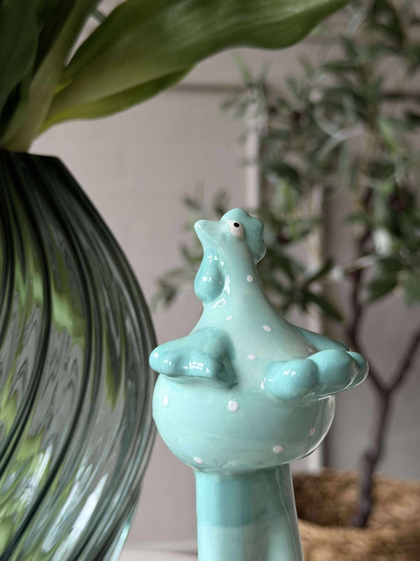 Huhn mit langen Beinen - Blau