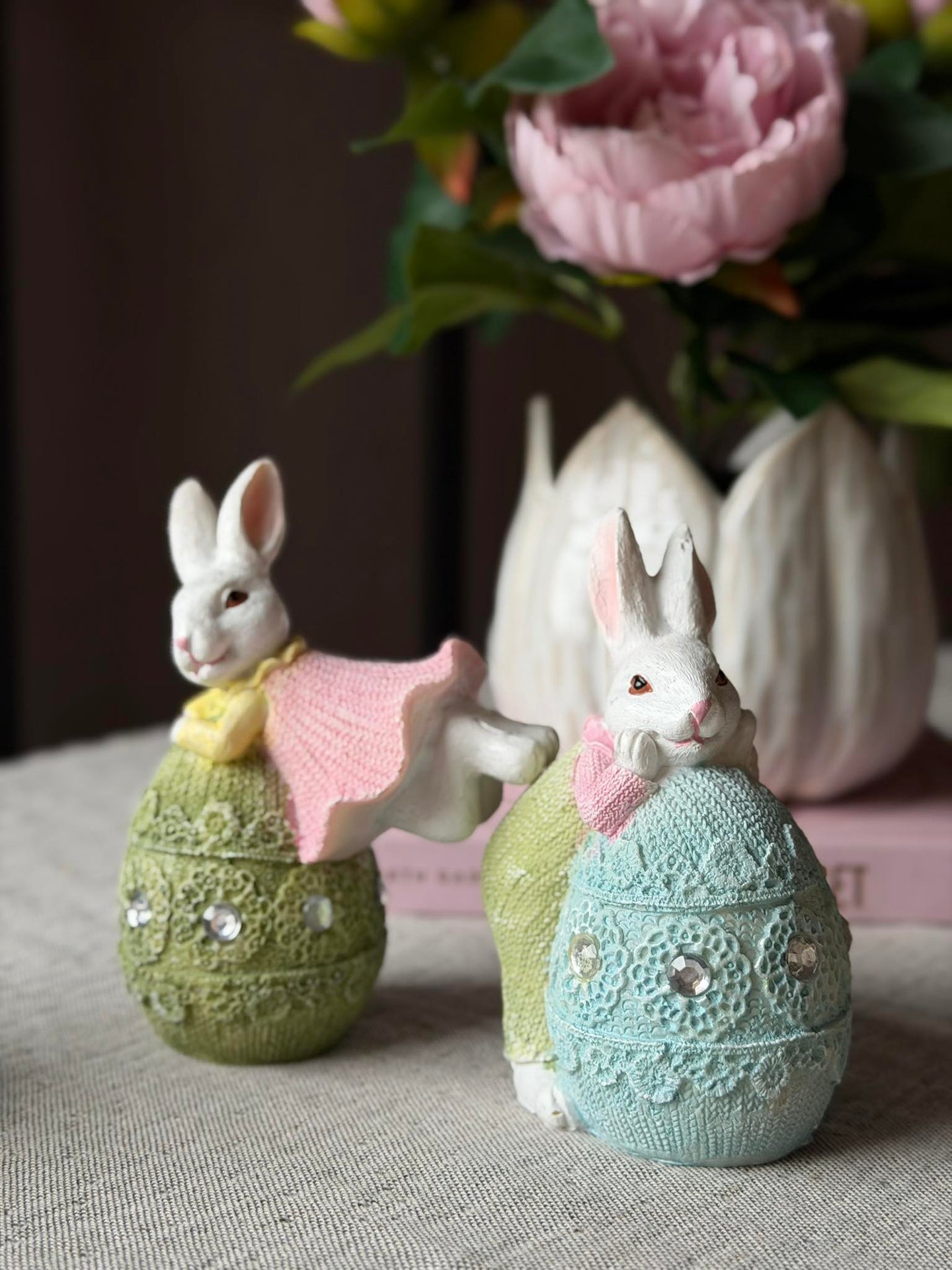 Osterhase mit Ei - MIX