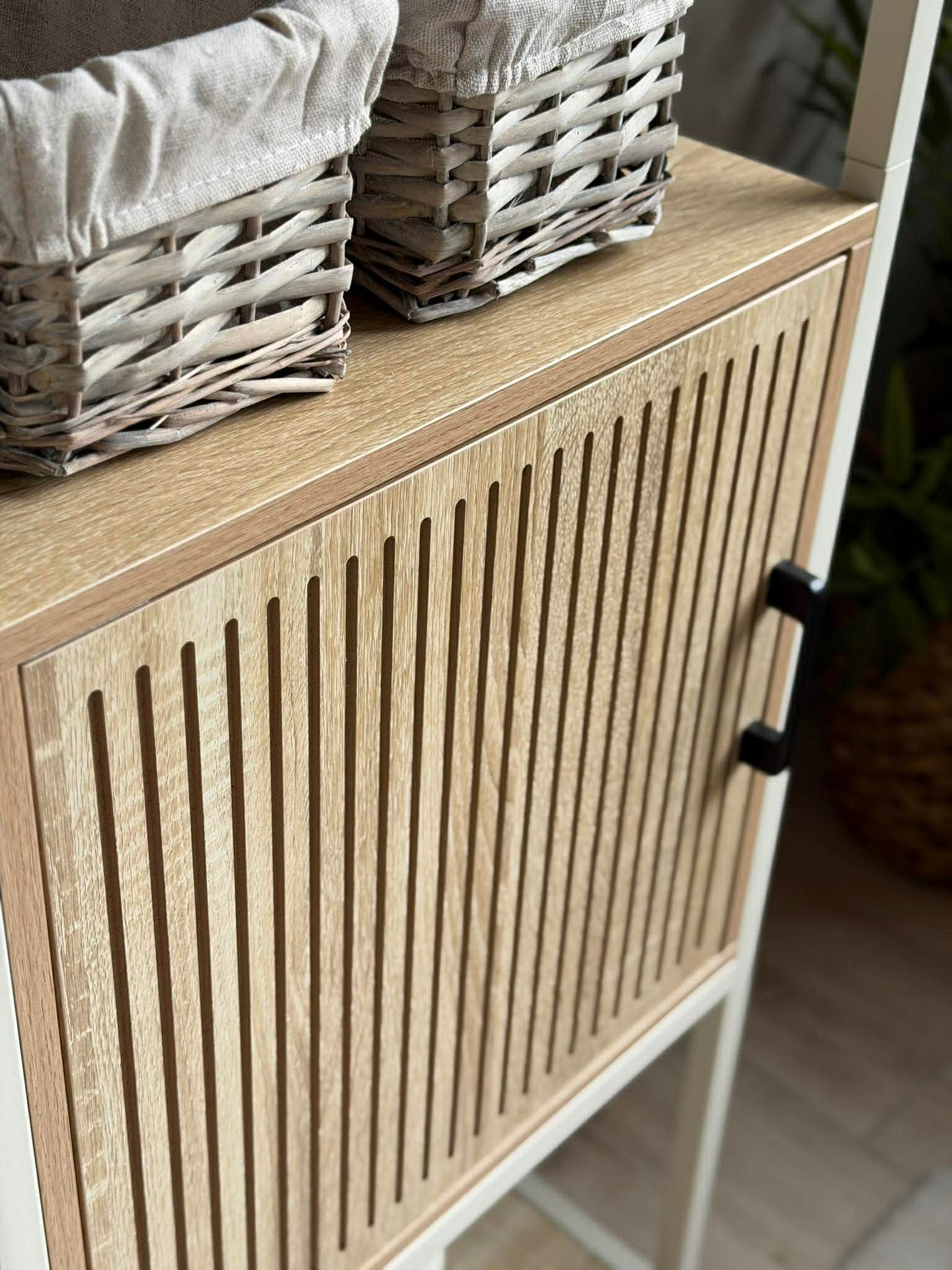 Regal mit Ablagen und Schrank - Offwhite