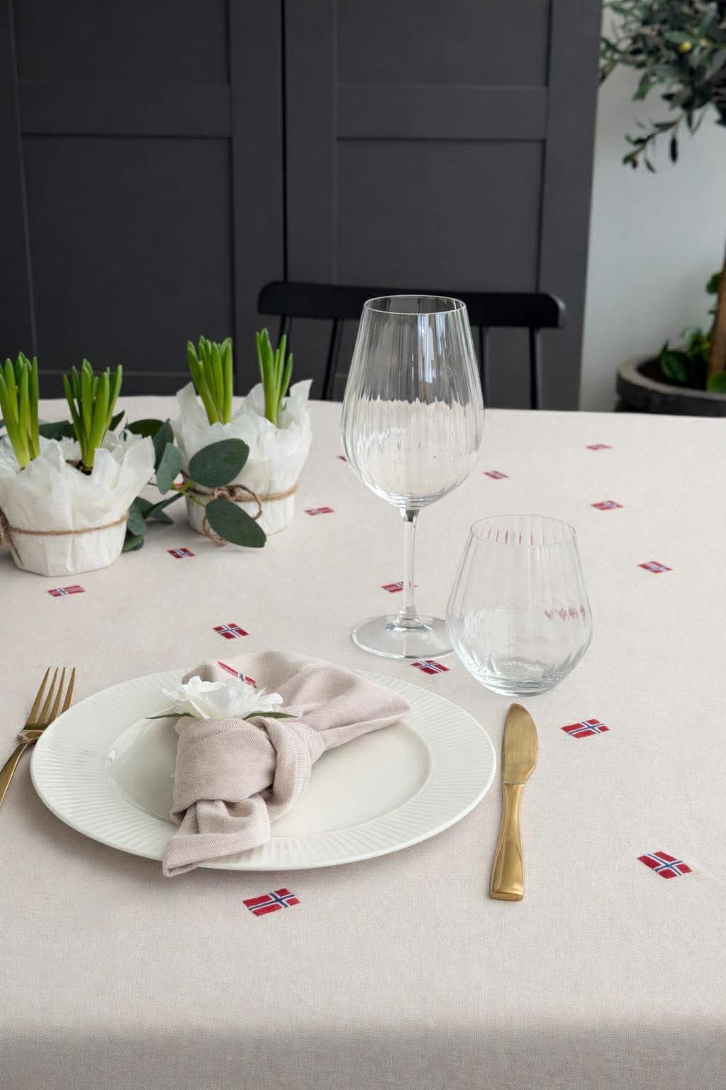 Mundservietten mit norwegischen Flaggen – 4er-Set