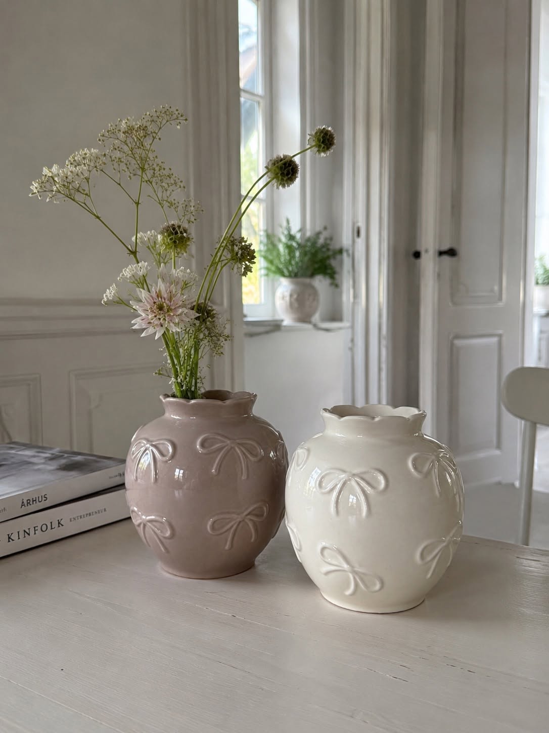 Vase mit Schleifen - mehrere Farben