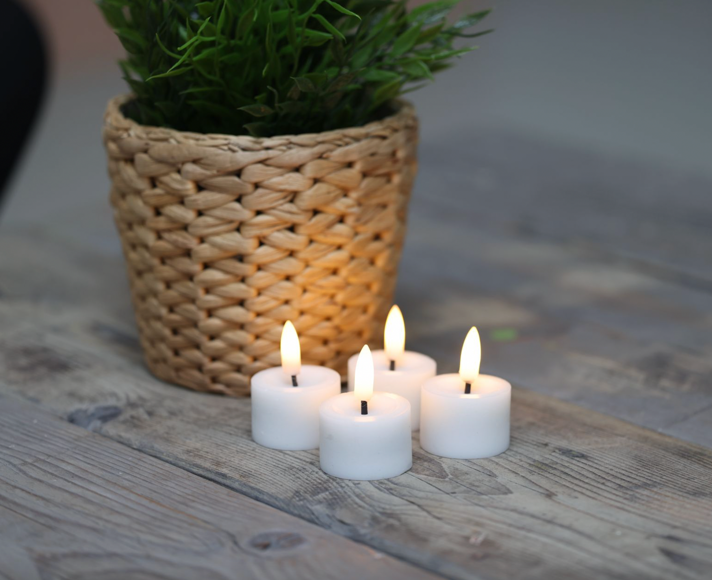 LED-Teelichter Wachs 4 Stk.