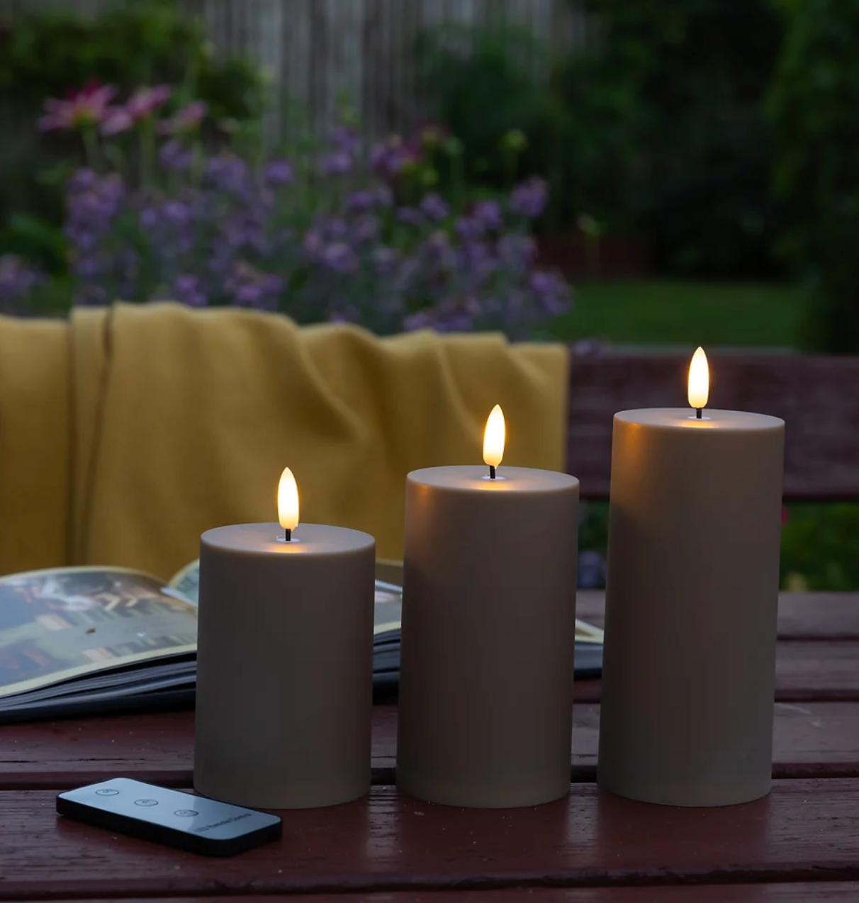 LED Außen-Stumpenkerzen-Set, 3 Stück – Sand