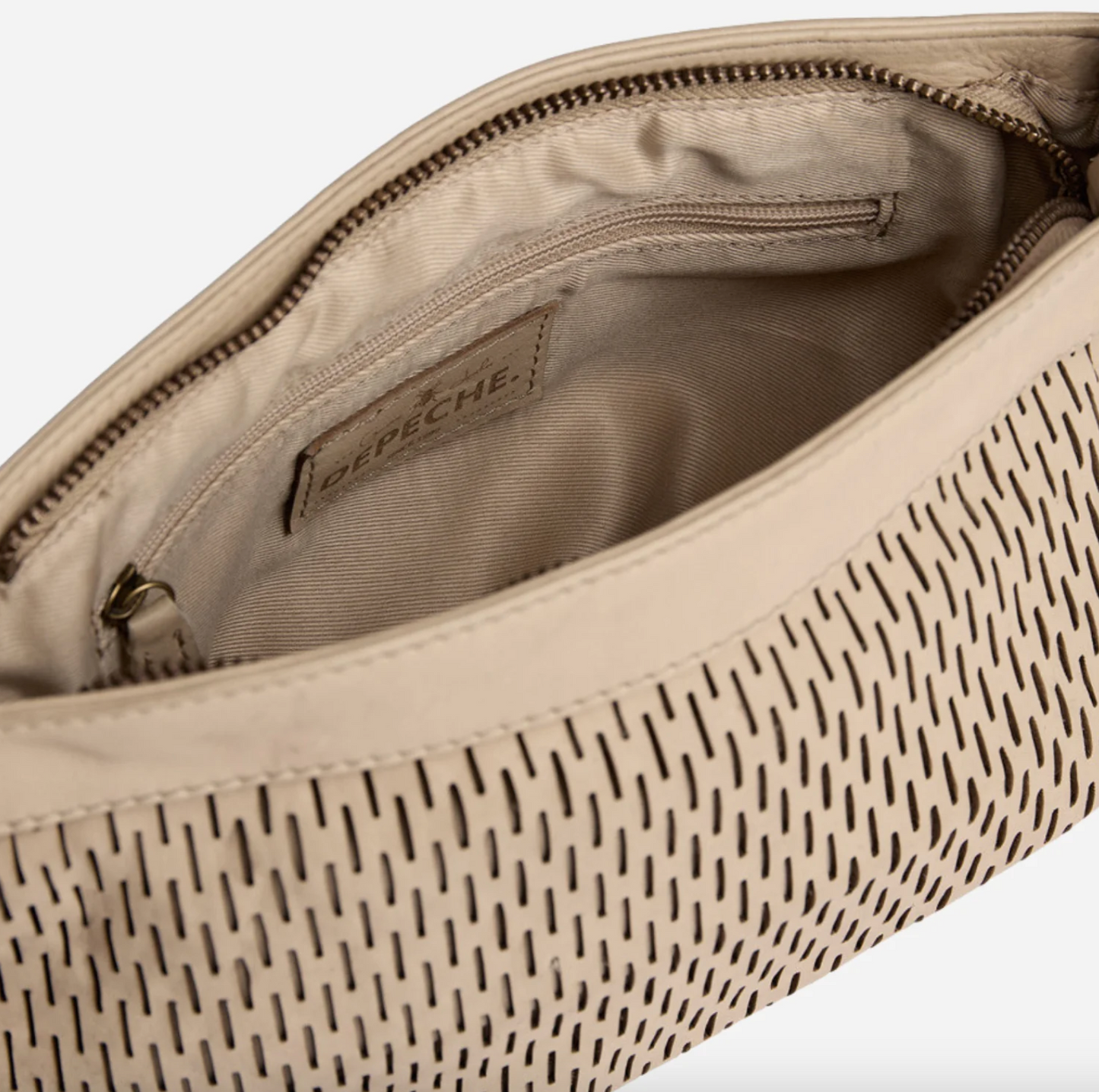 Clutch mit perforiertem Muster - Sand