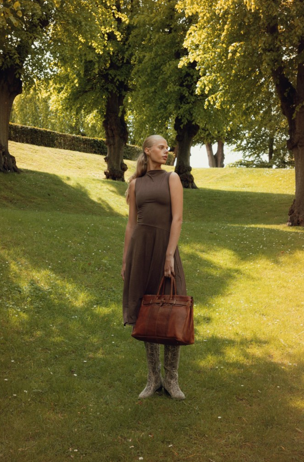 Arbeitstasche Mada Big walnut