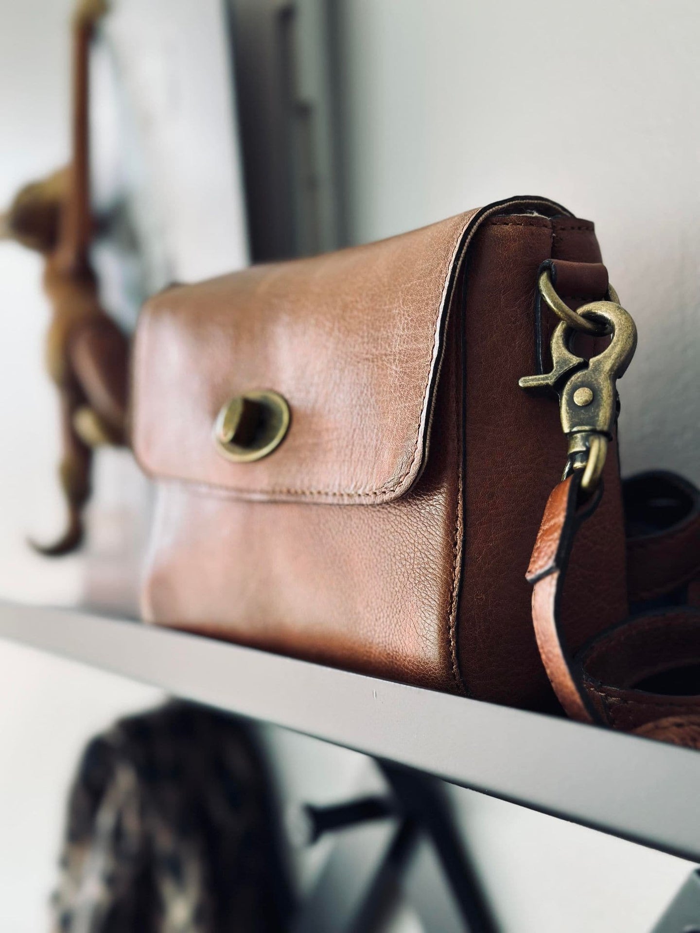 Crossover LUX Walnut - Small - VIAMAJA.DK