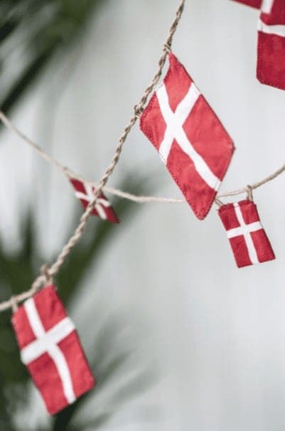 Flagranke m/10 store flag Dannebrog - VIAMAJA