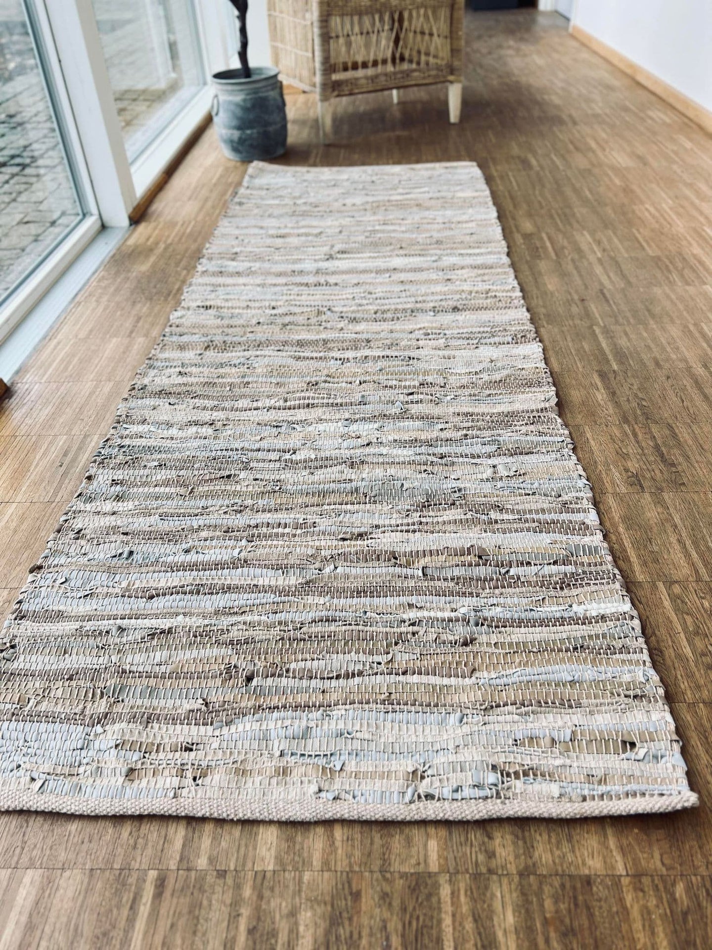 Gulvtæppe i læder - 70x200cm Beige - VIAMAJA.DK