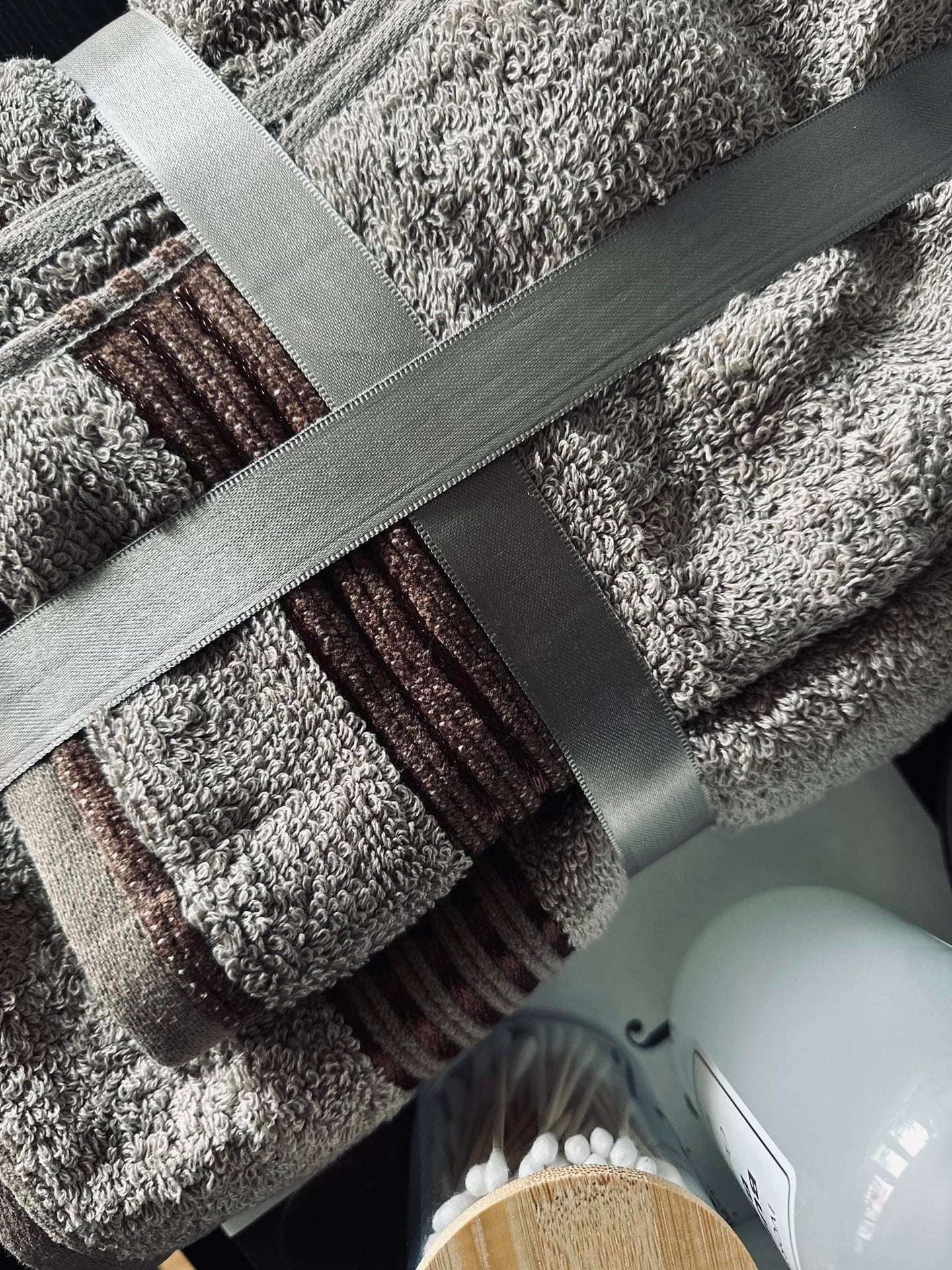 Håndklæde sæt af 3 størrelser Taupe - Øko-tex - VIAMAJA.DK