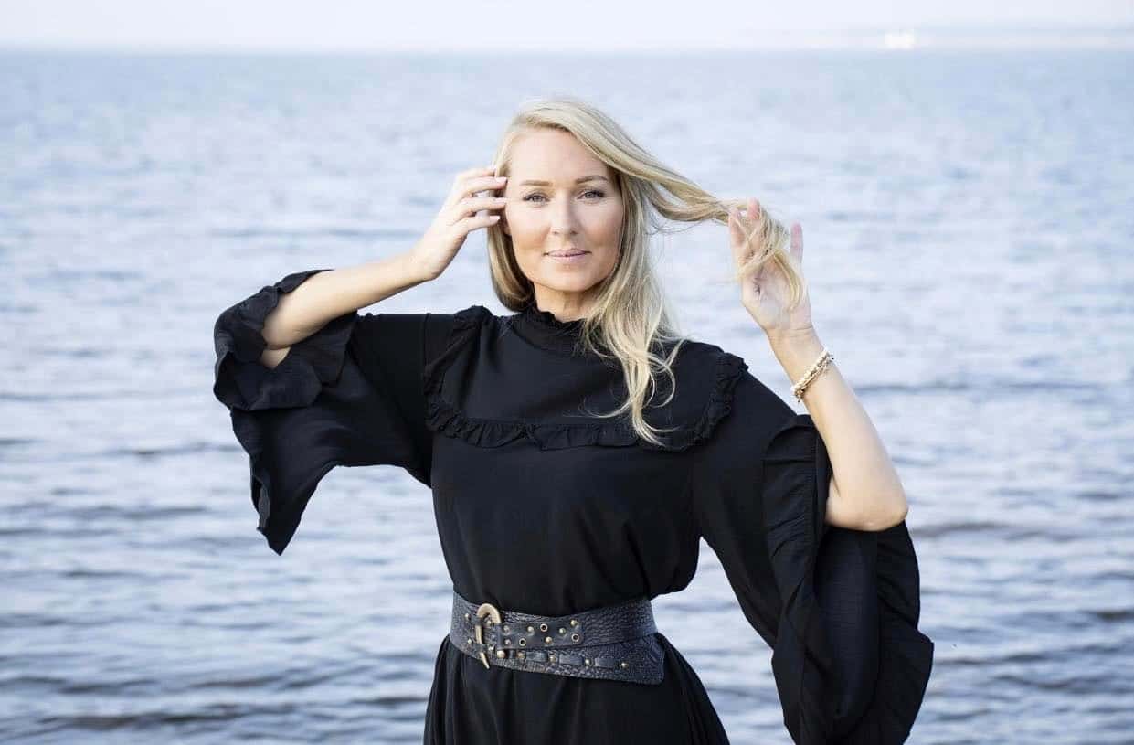 Kjole - Black Misty - VIAMAJA.DK