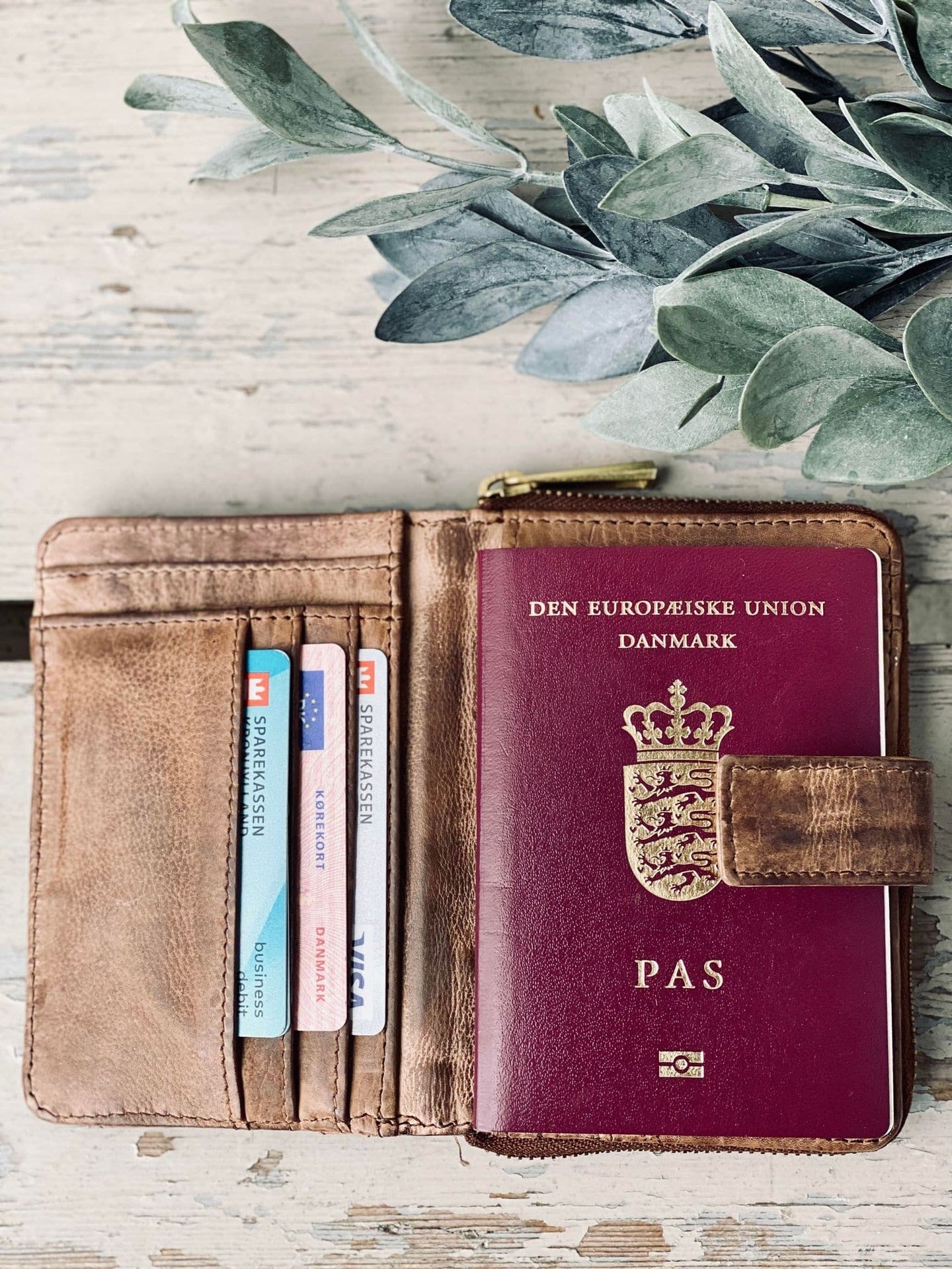 Pung i lækker blød skind - Walnut - VIAMAJA.DK