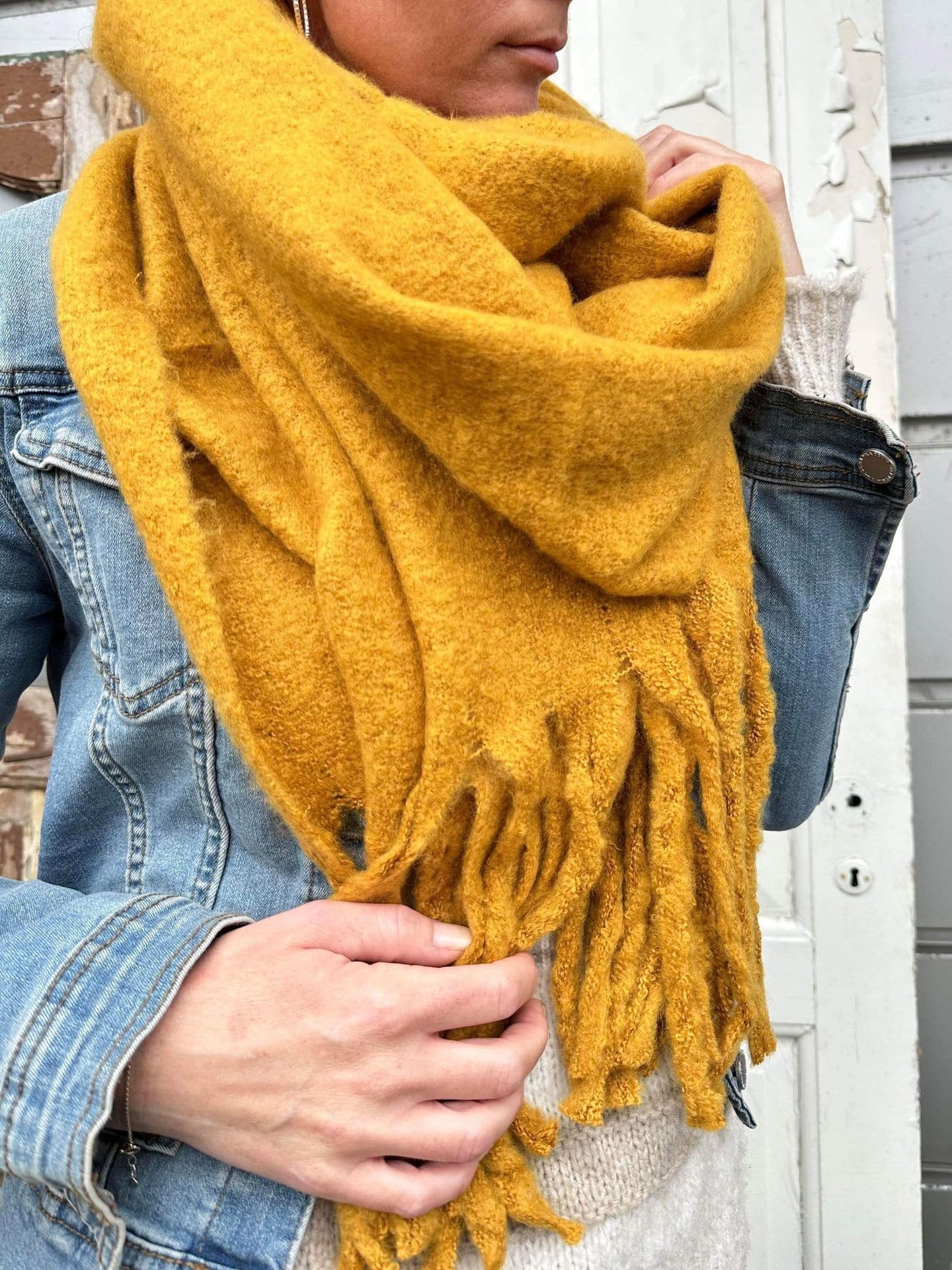 Tørklæde – Vamset sennep - VIAMAJA