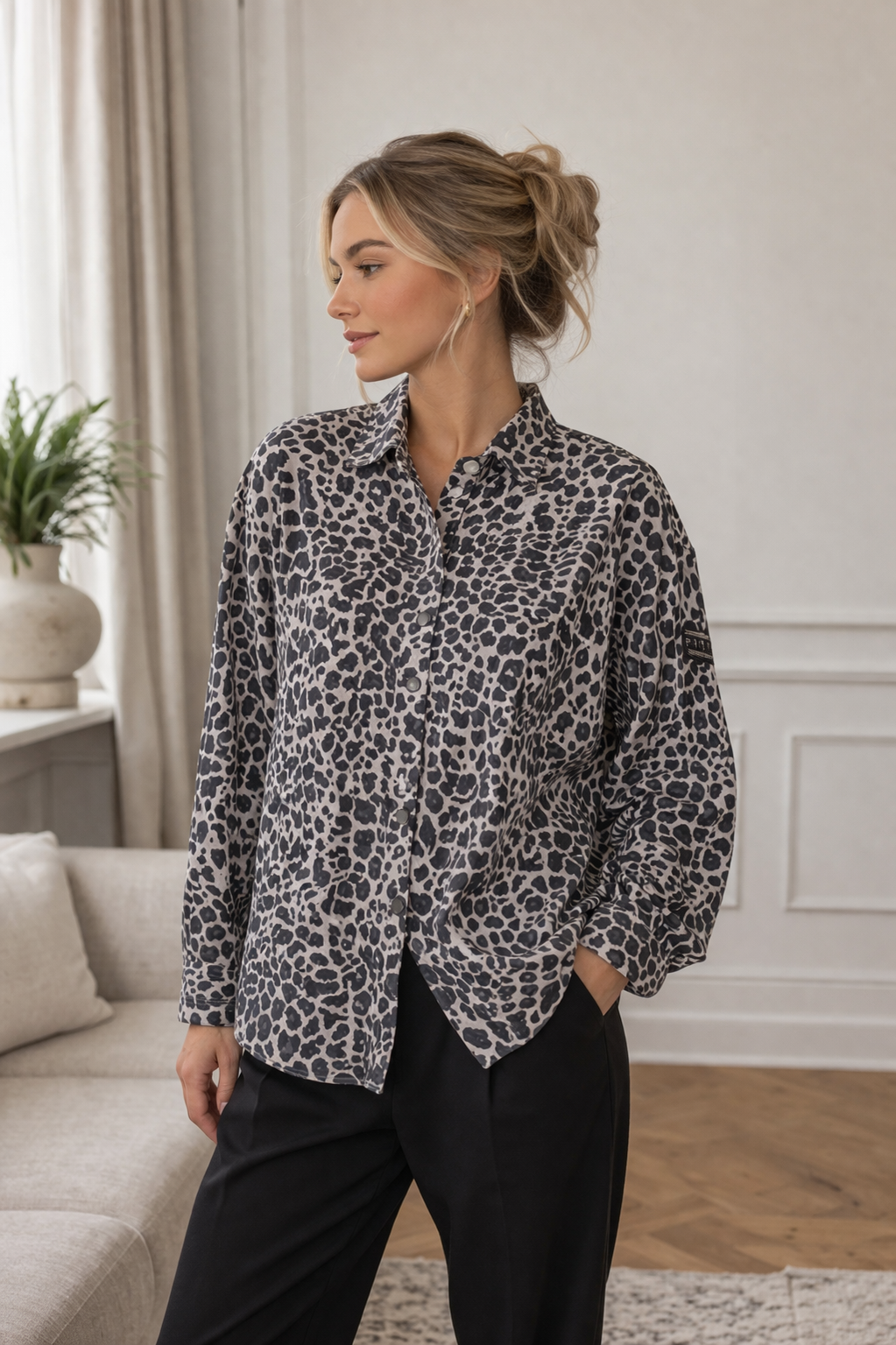 Trendiges Hemd - Grau Leopard