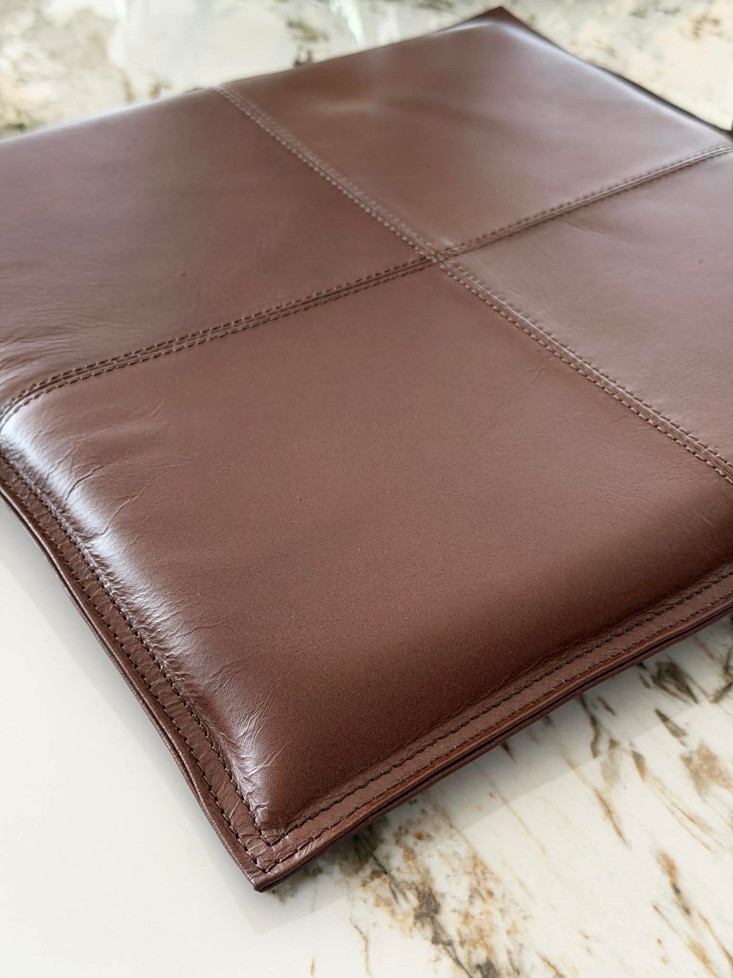 Sitzkissen aus Leder - Walnuss 38x38cm