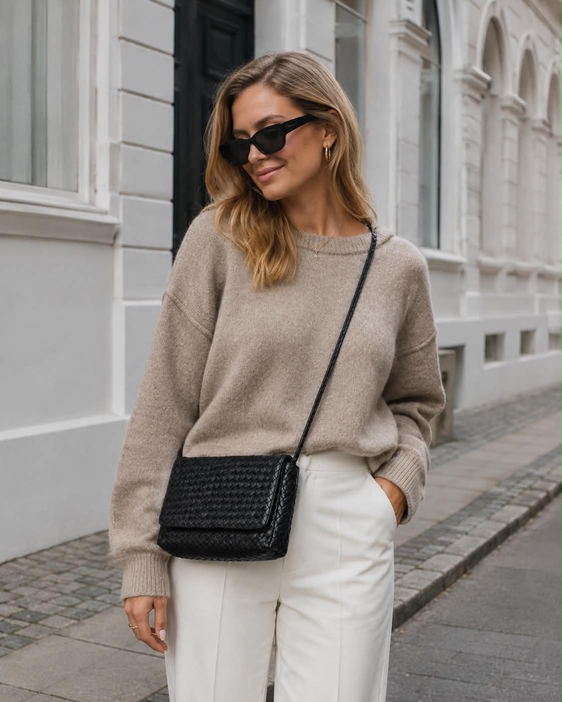 Copy of Elegante Crossover - Black