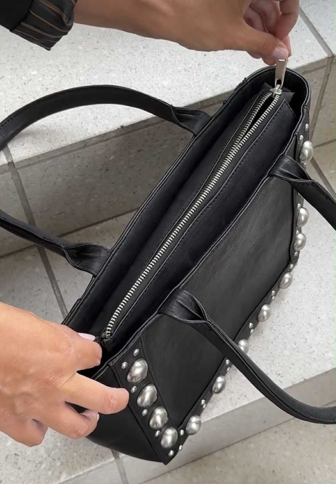 Handtasche mit Nieten