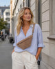 Schöne Wildleder-Bauchtasche - Taupe