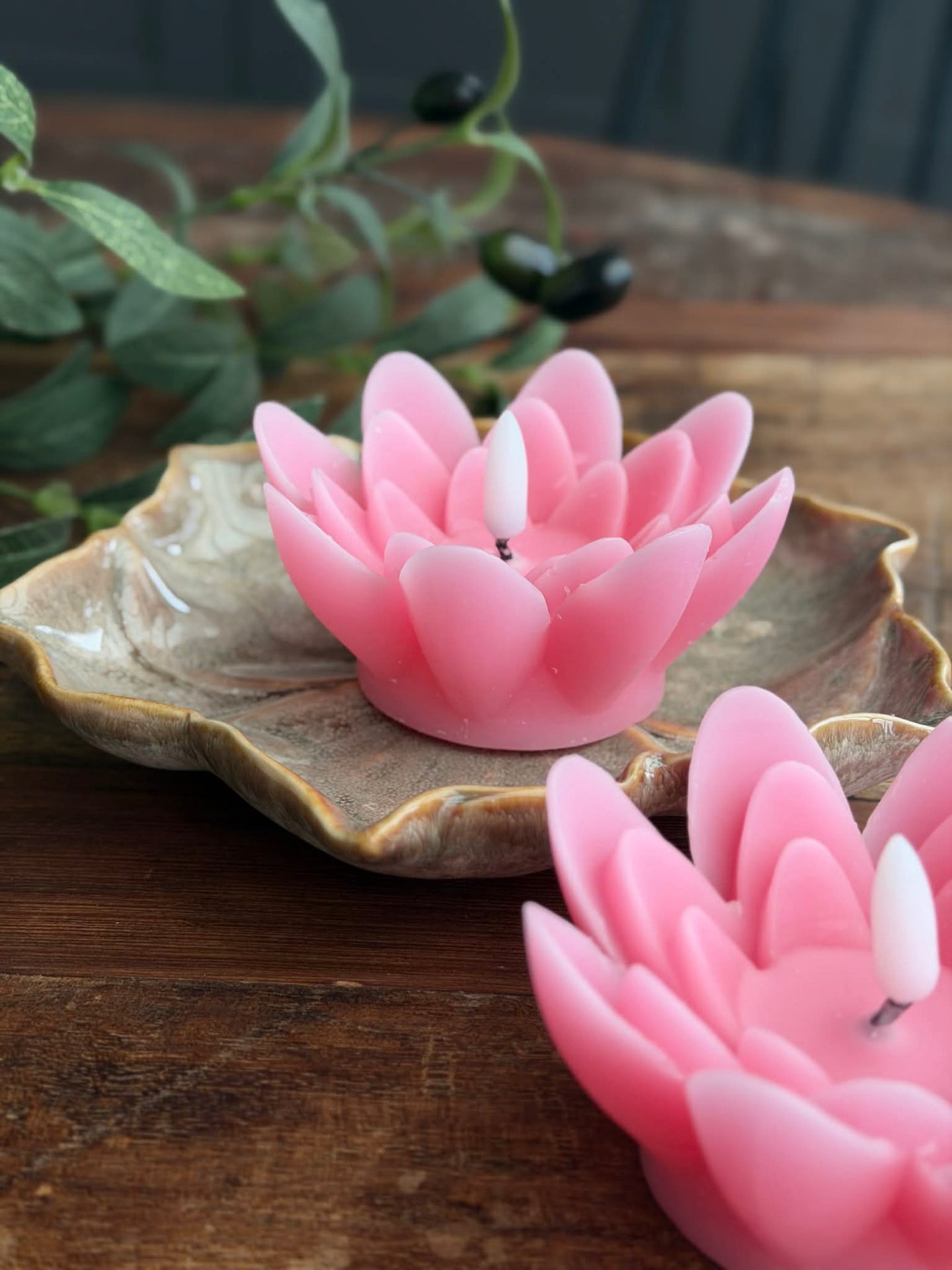 Schwimmkerzen mit Timer - Set mit 2 Stk. Rosa Lotus