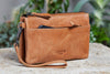 Clutch ASTA mit langem Riemen & Handschlaufe, Cognac