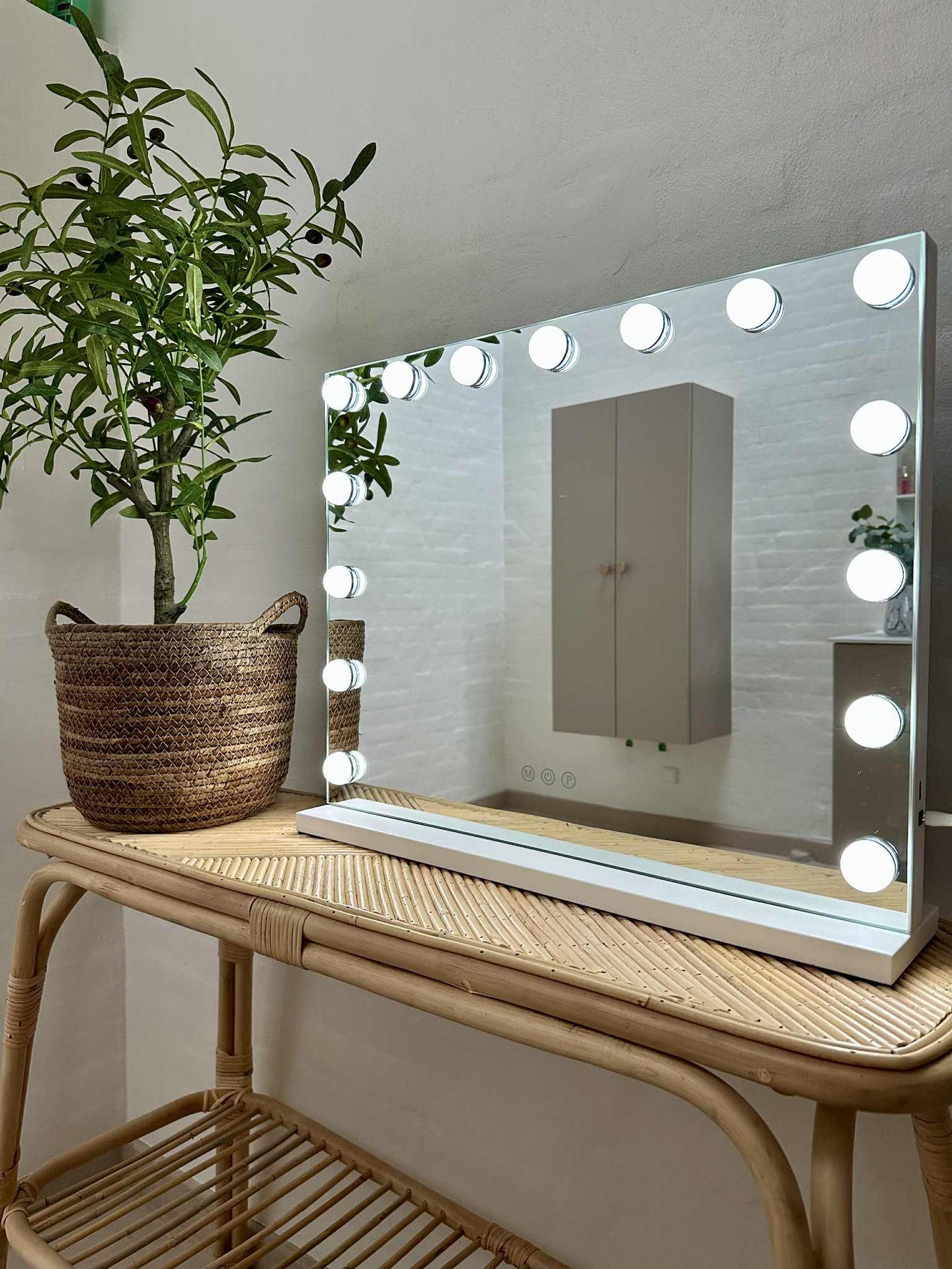 Hollywood Makeup-Spiegel mit Licht
