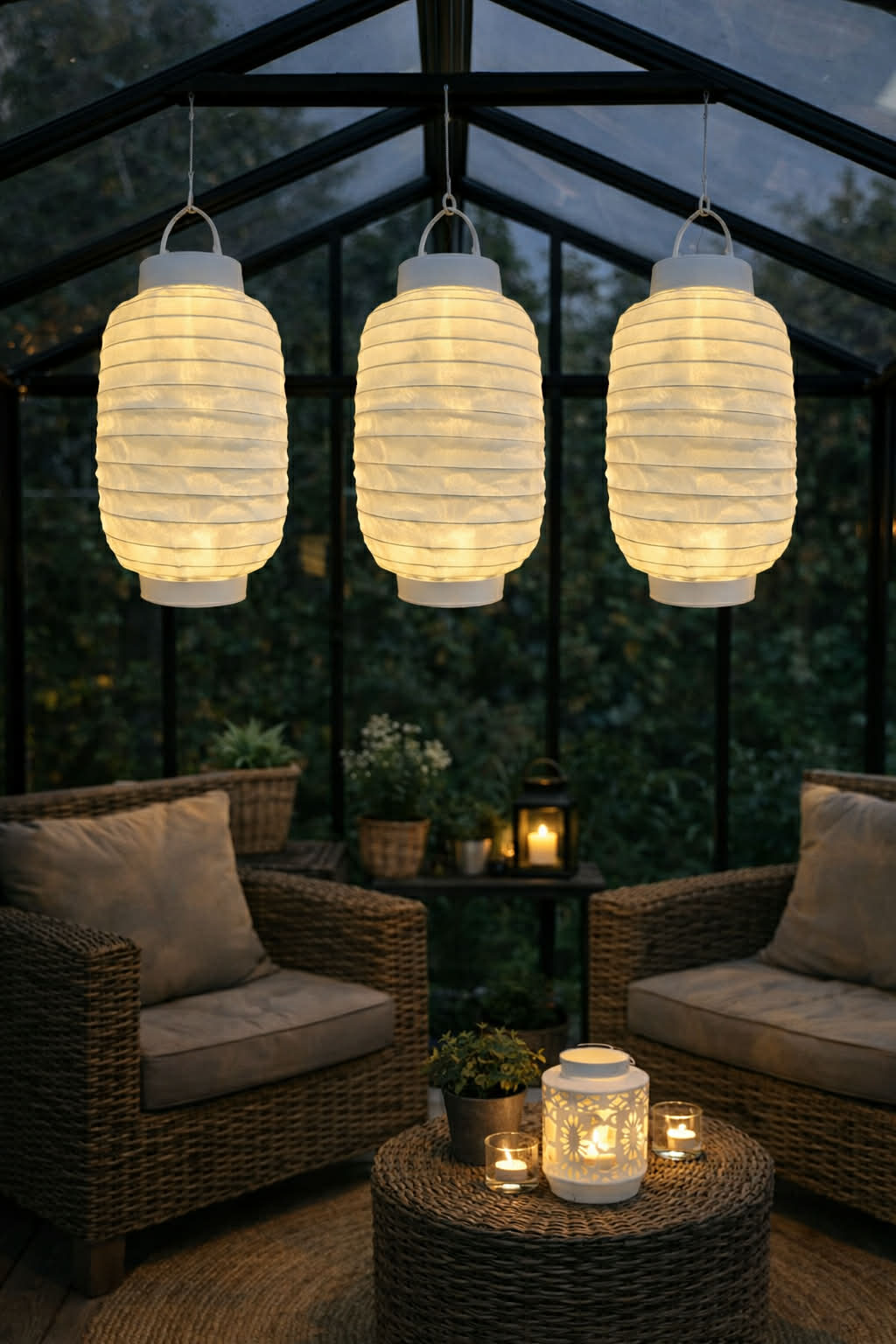 Lampe mit Solarzellen – White
