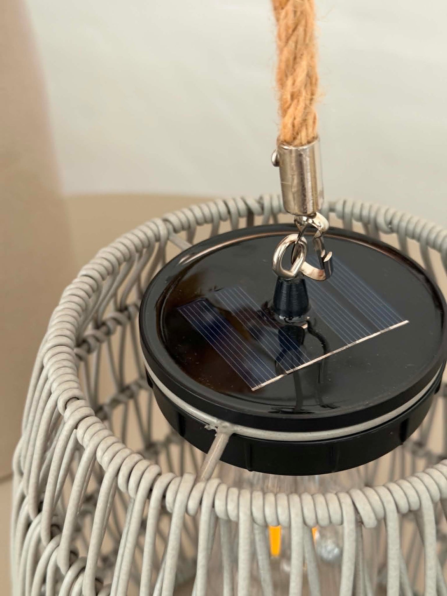 Lampe mit Solar - Grau