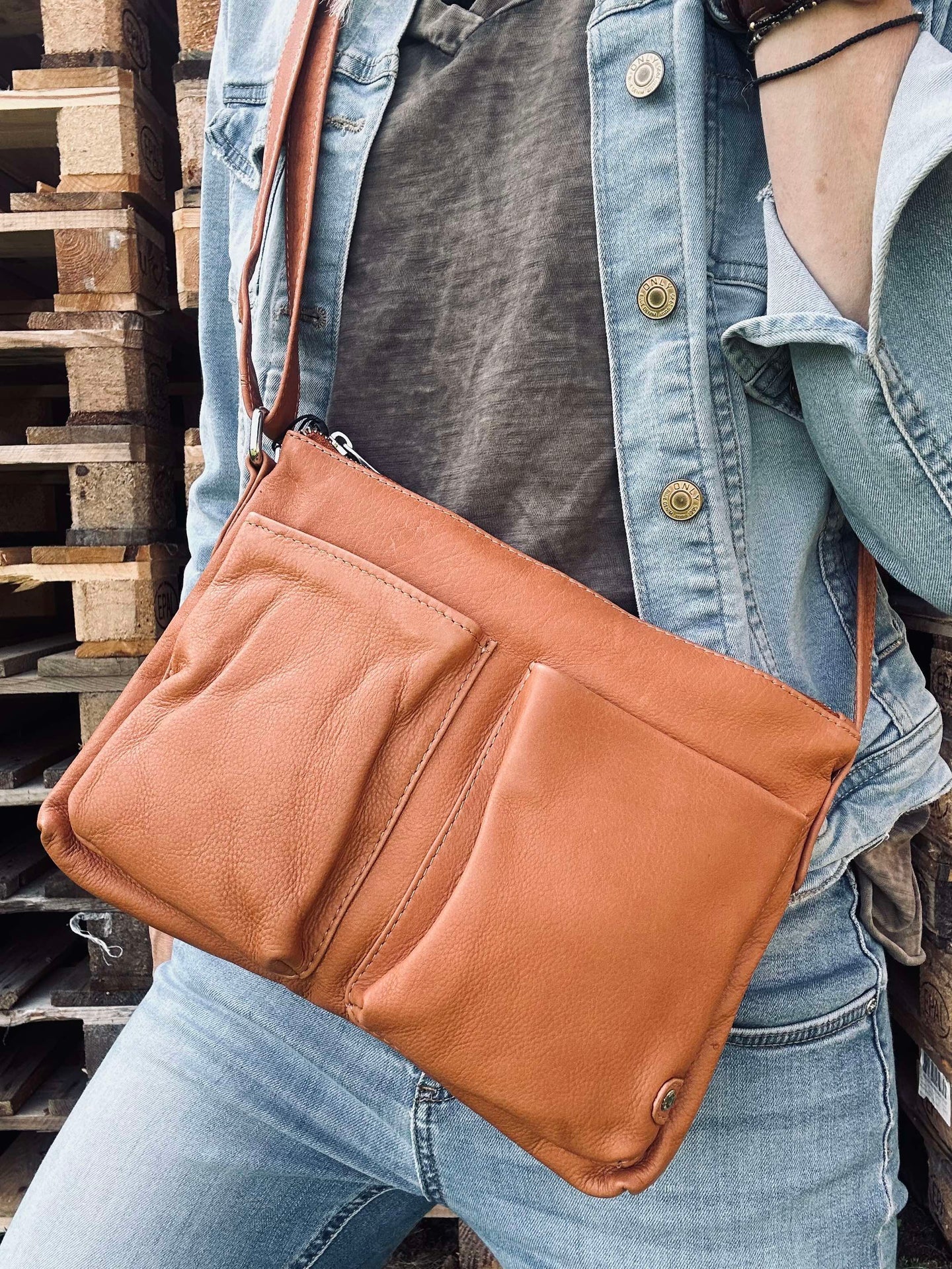 Crossover Aura Cognac