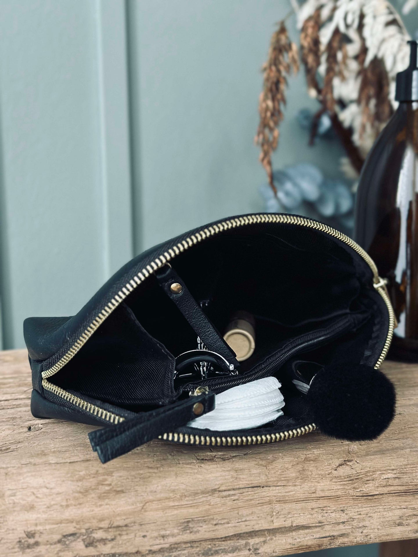 Clutch Aria – Black