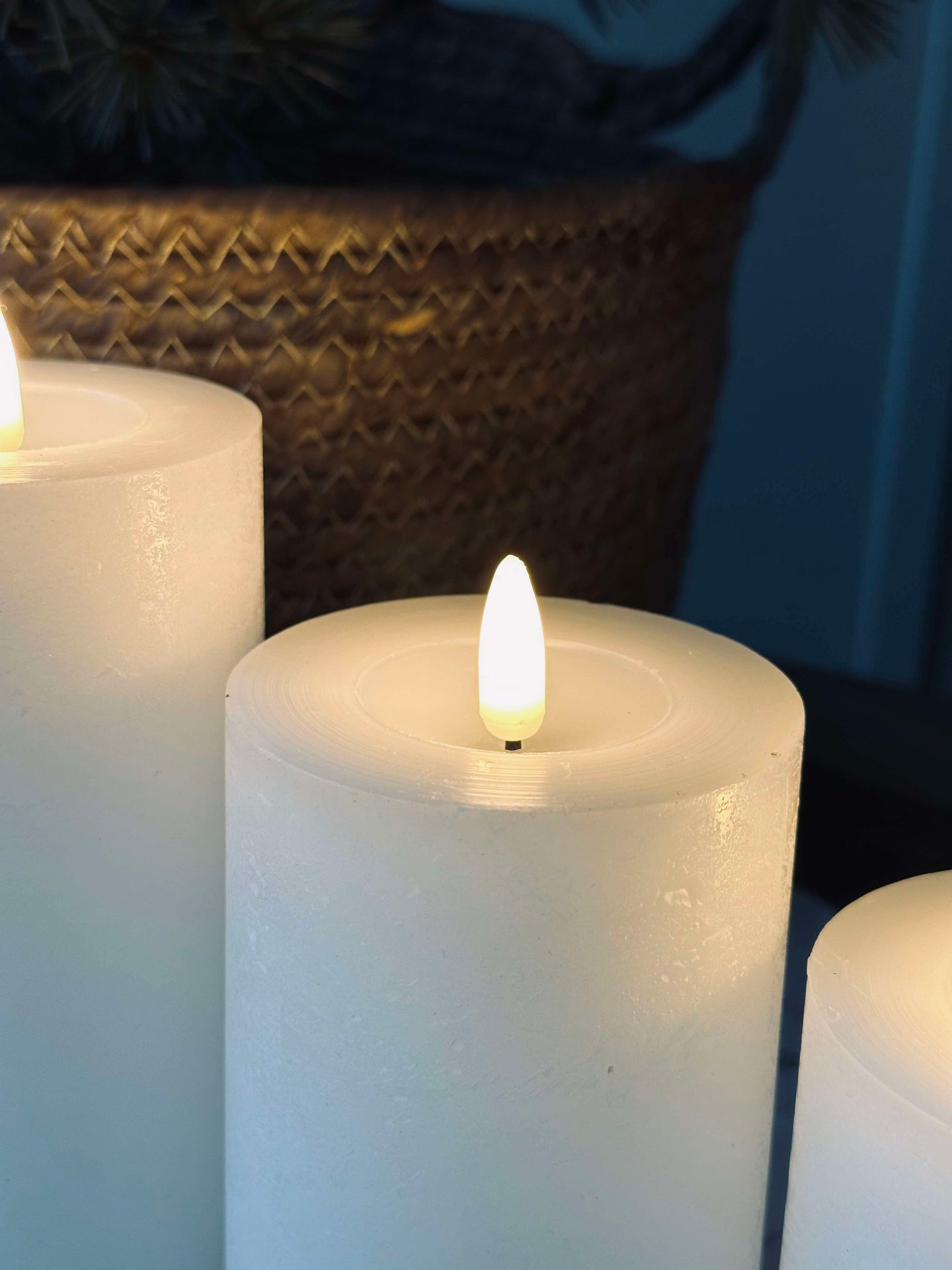 LED-Blockkerzen / Weiß rustikal – 3 Stk.