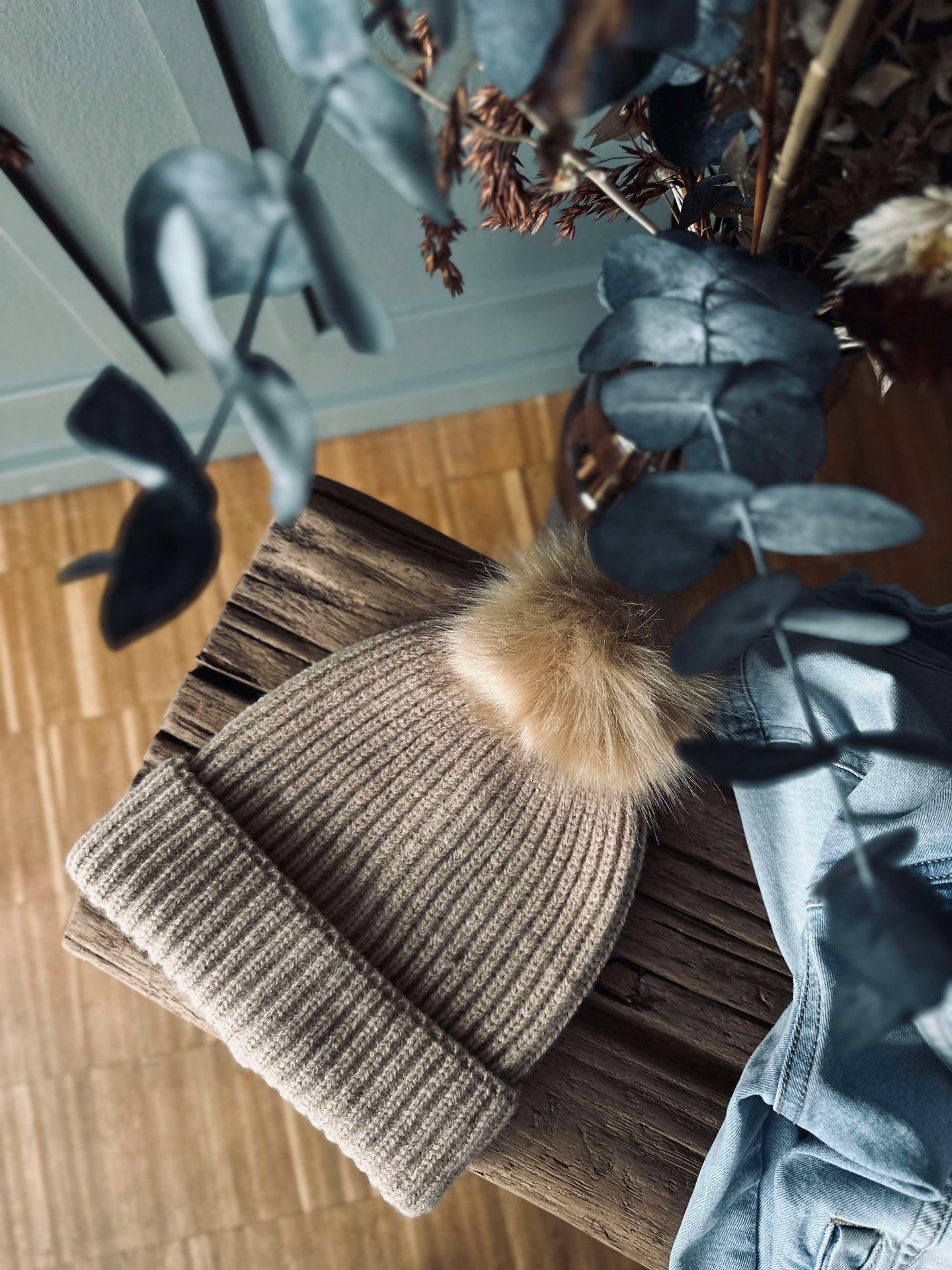 Mütze mit Bommel - Camel