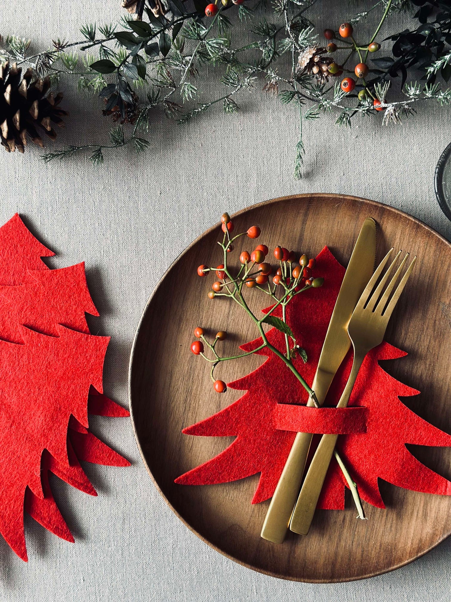Weihnachtsbaum für Tischdekoration - Rot, 4 Stück