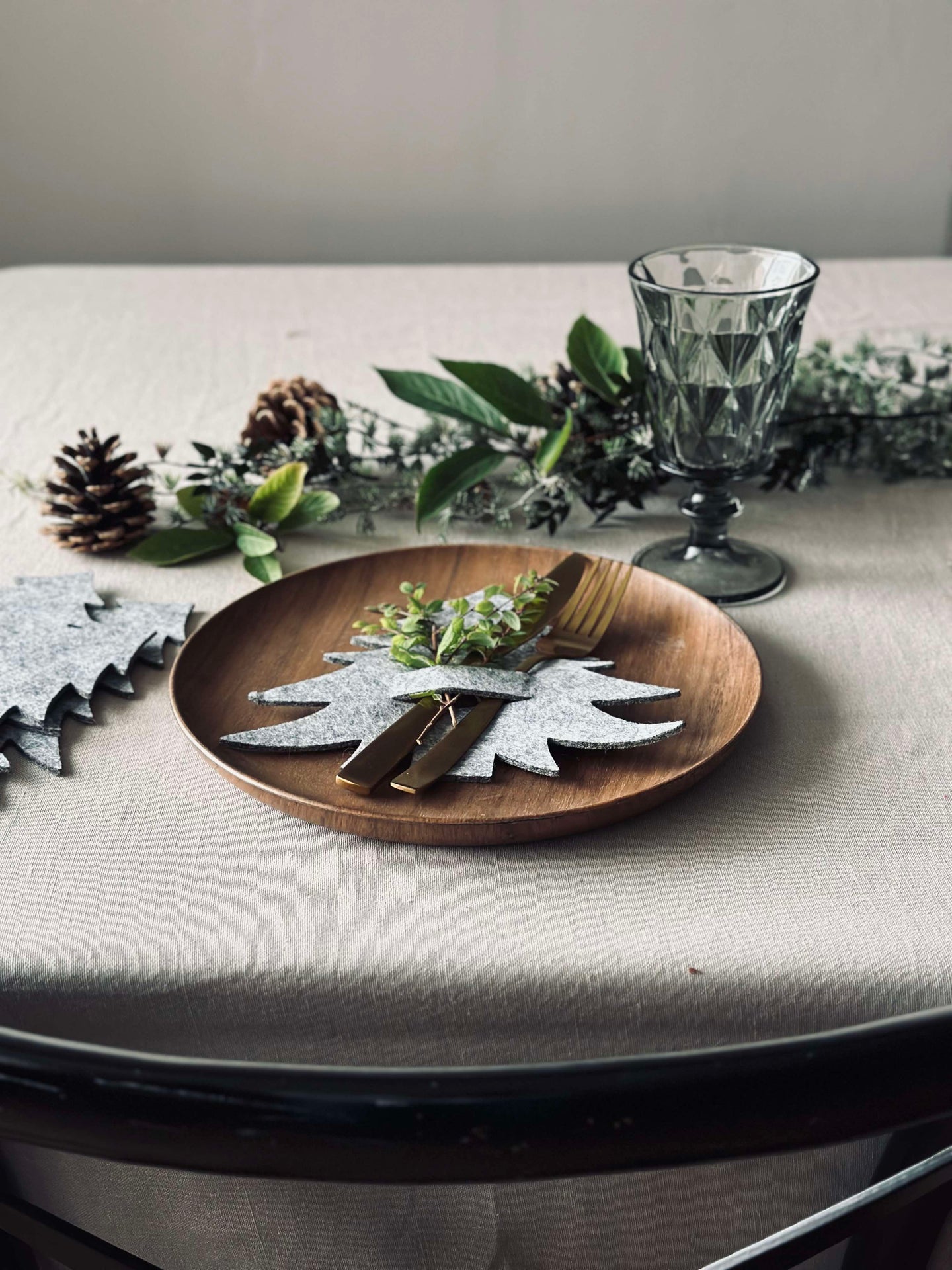Weihnachtsbaum für Tischdekoration - Grau 4 Stk