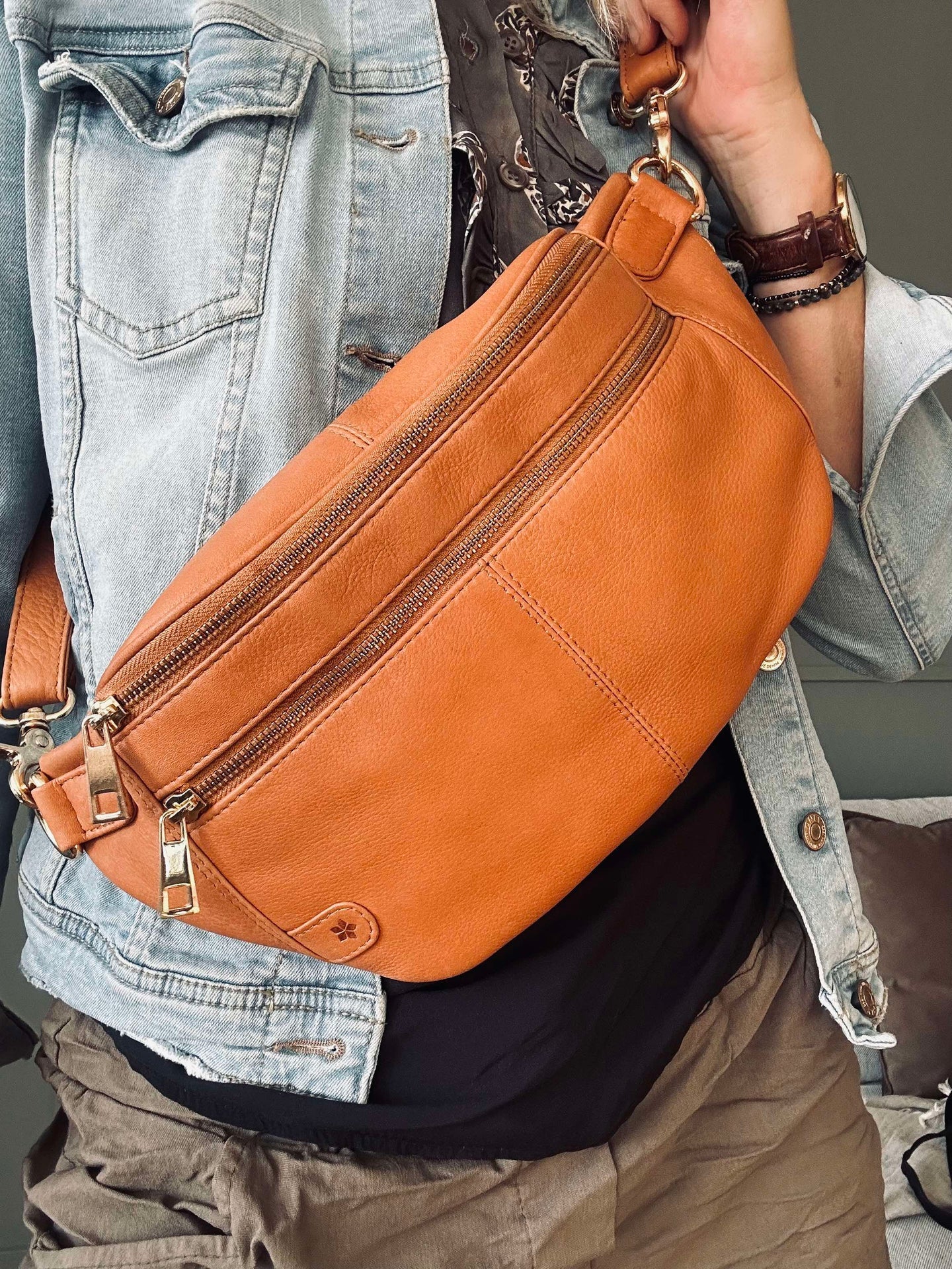 Bumbag Astrid - Cognac / Gold