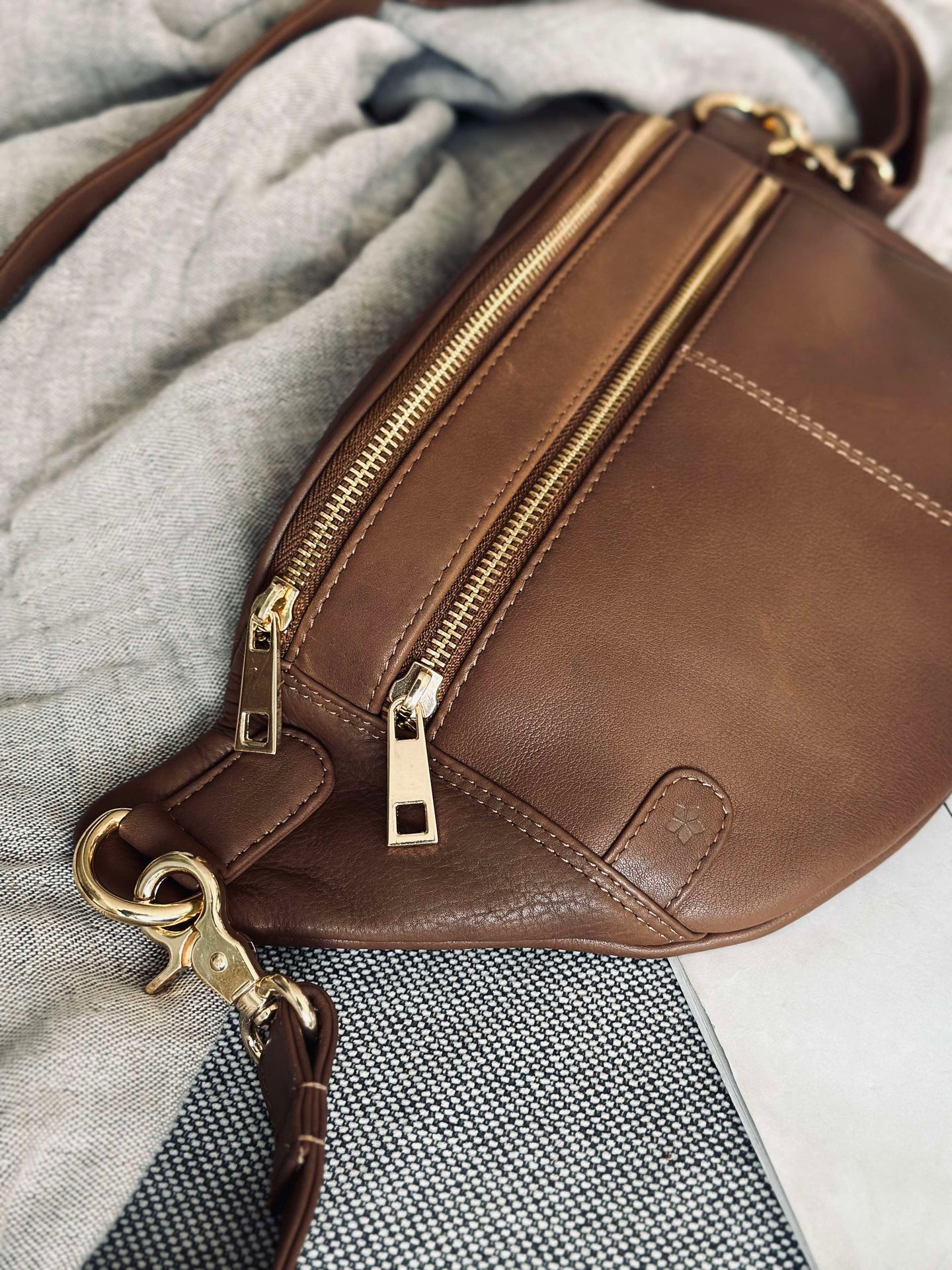 Bumbag Astrid - Kaffee / Gold